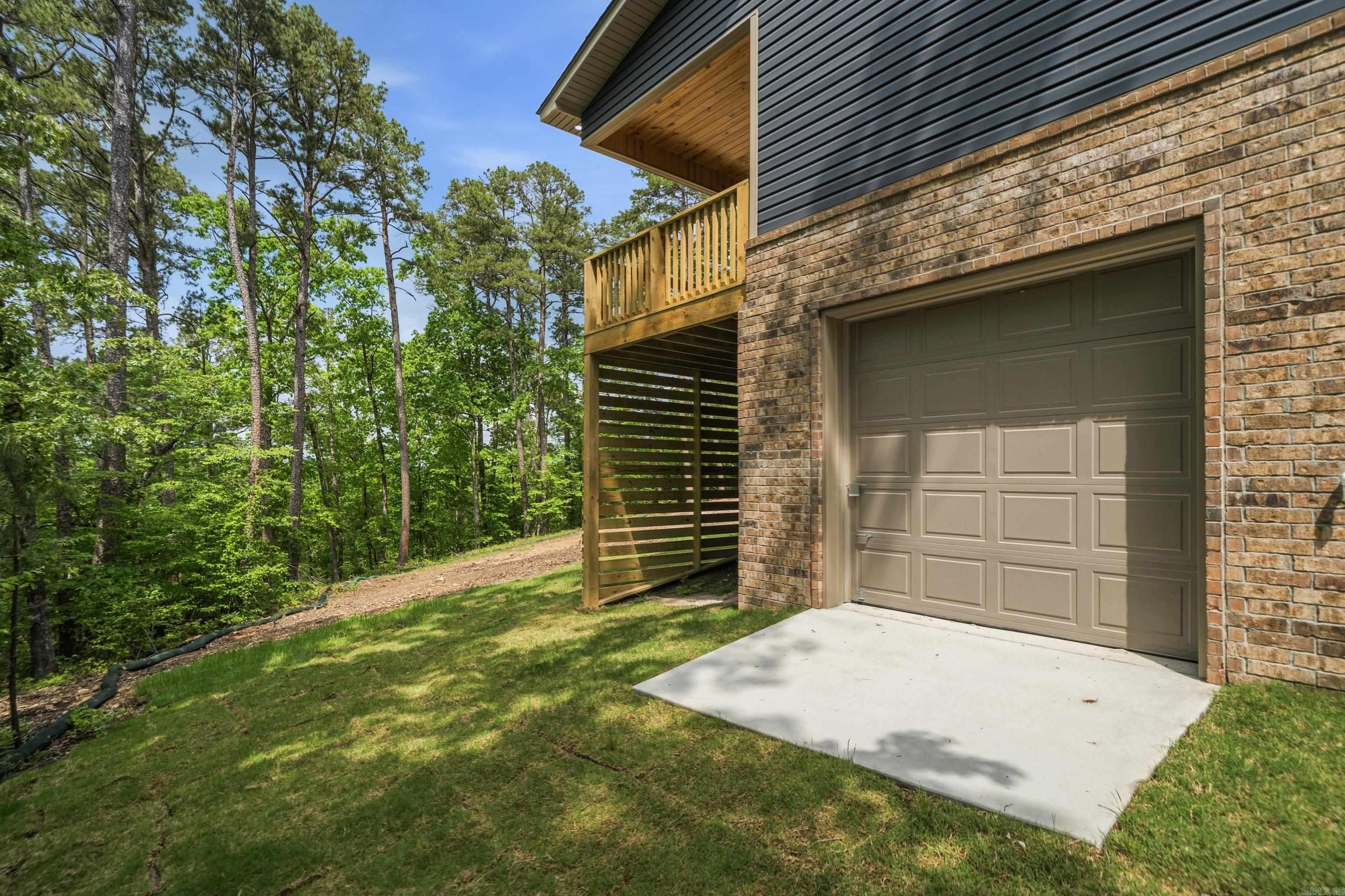 185 Woodview Lane