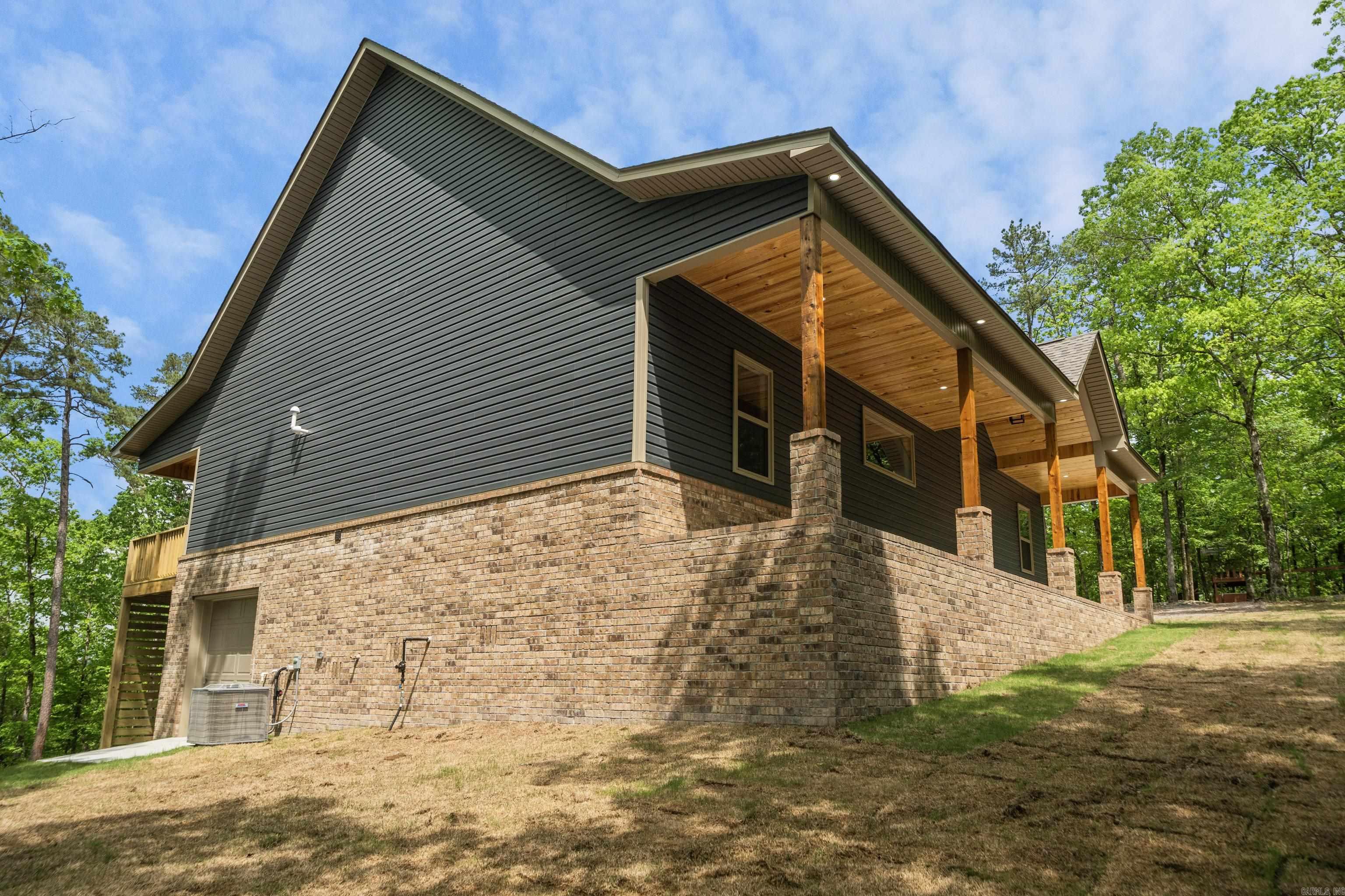 185 Woodview Lane