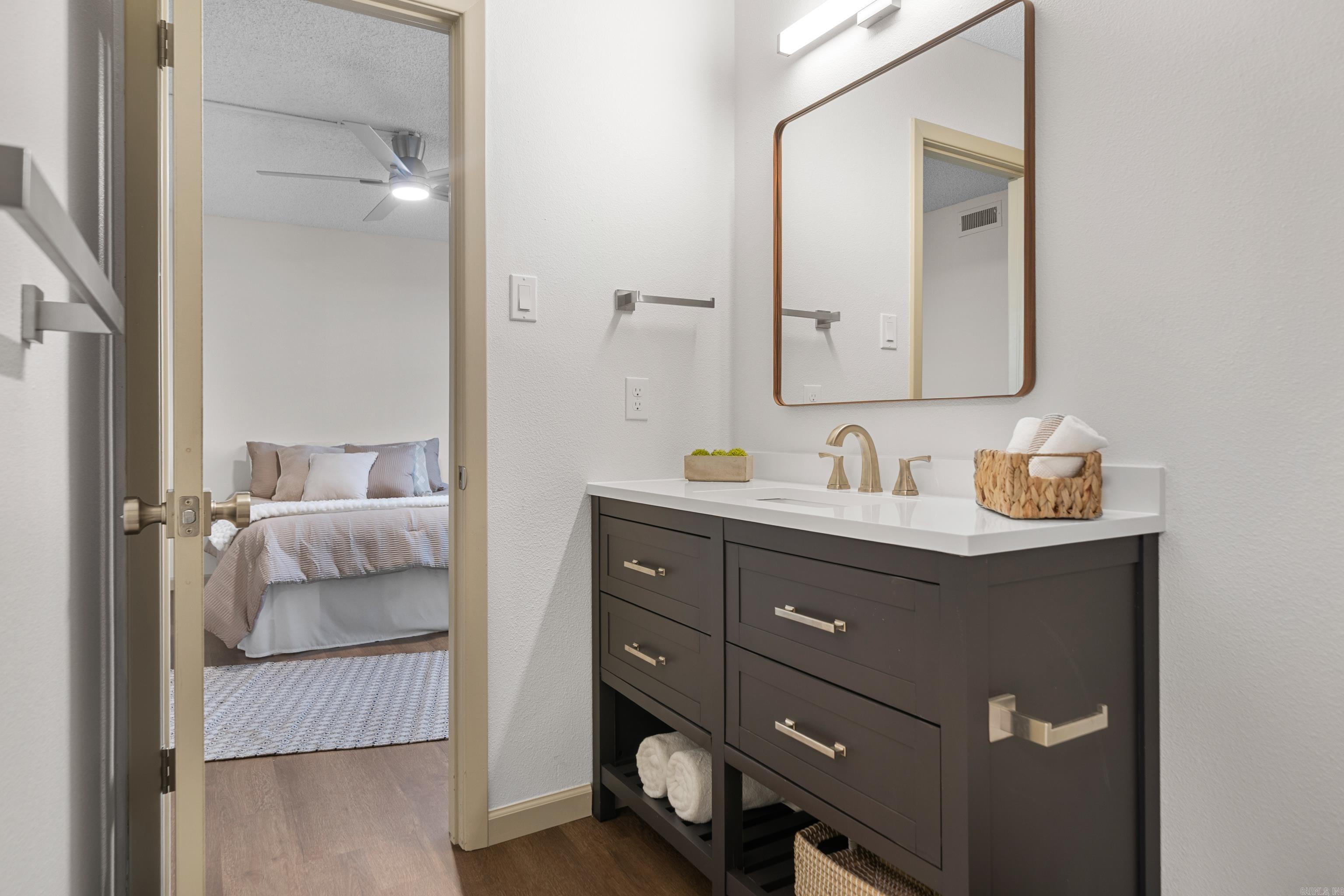 160 Cooper Street Unit: 17B