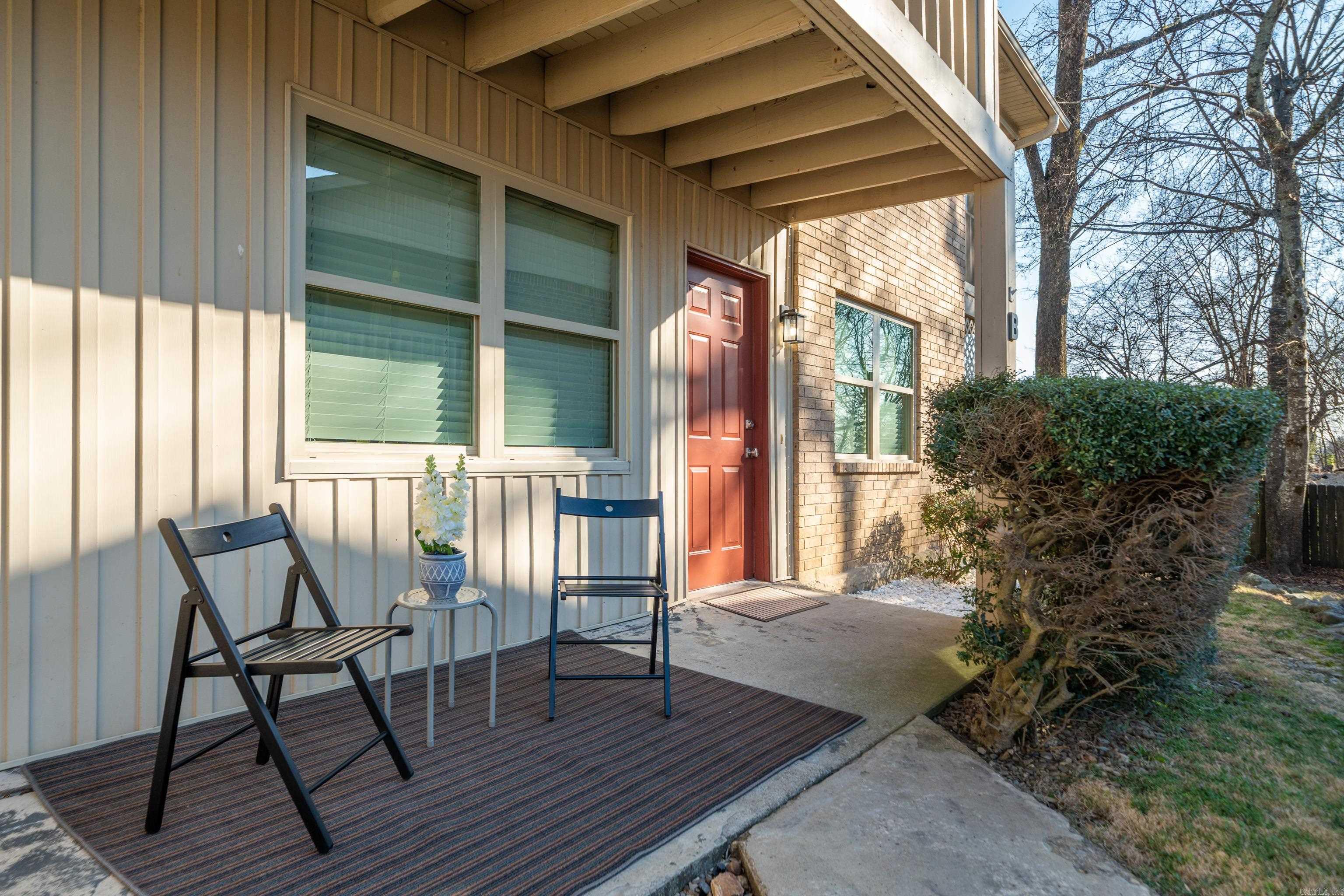 160 Cooper Street Unit: 17B