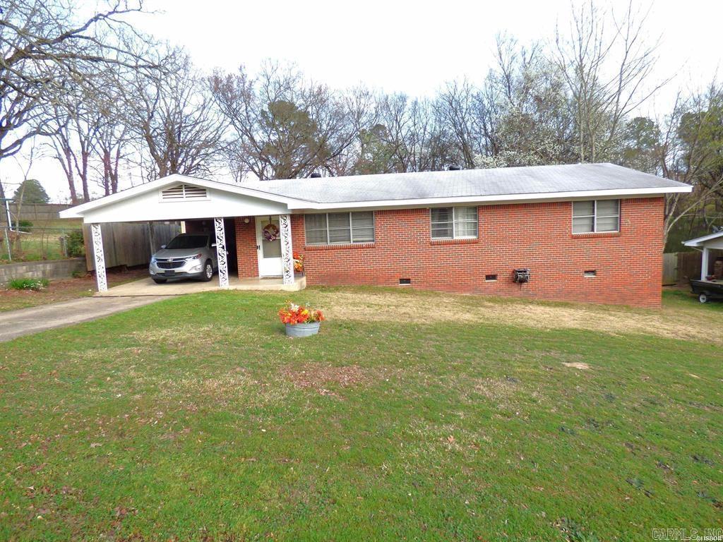 201 Elmhurts Street