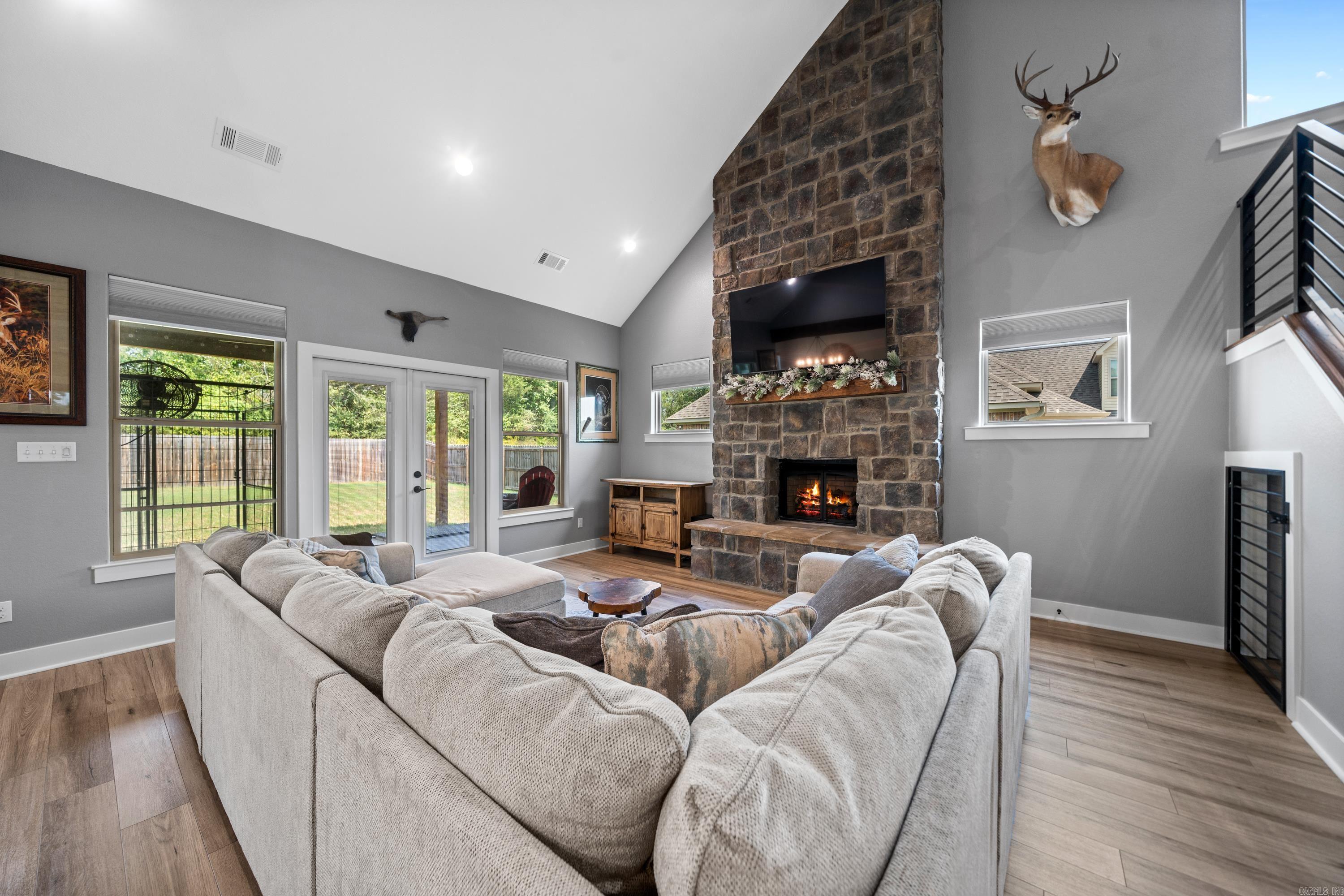 117 Coneflower Ct Court