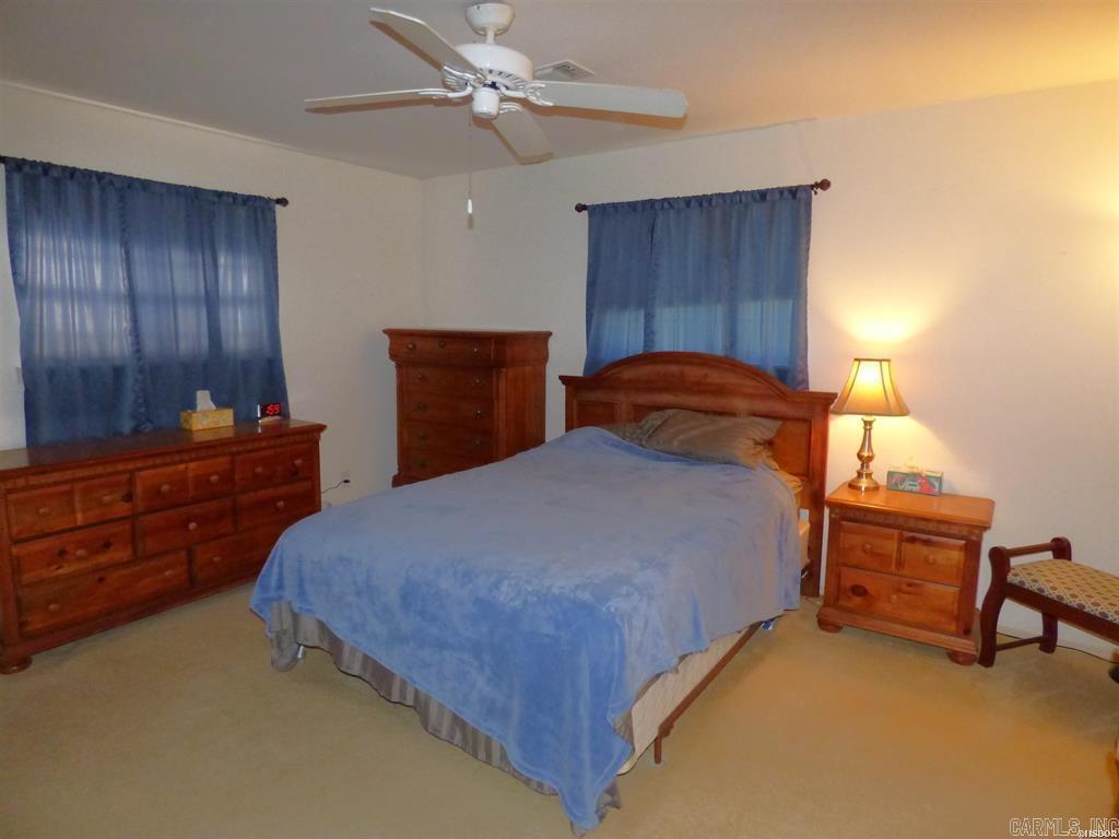 113 Grayleaf Circle