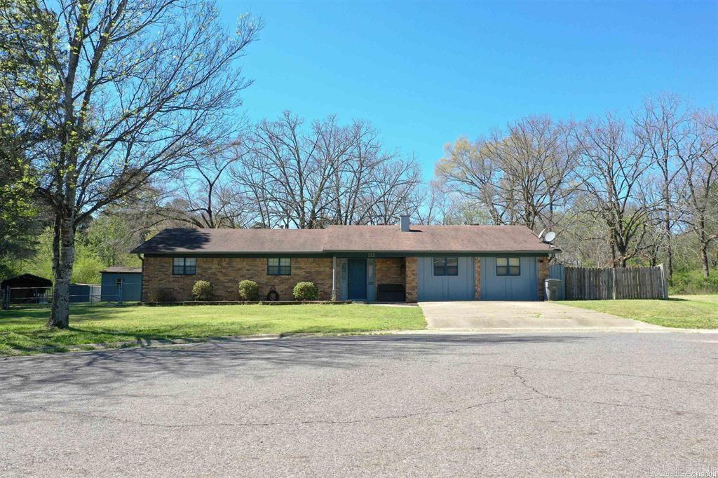 113 Grayleaf Circle