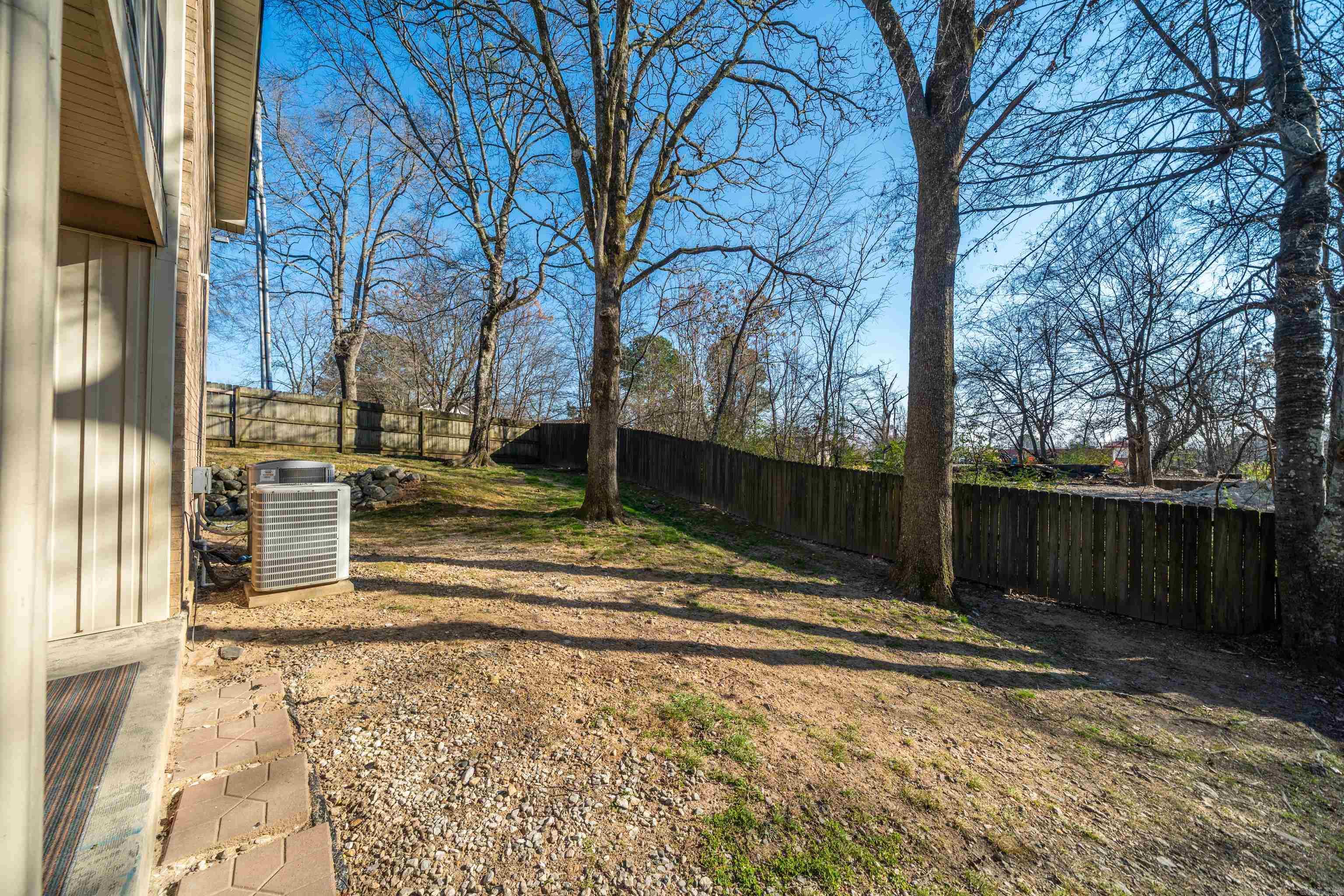 160 Cooper Street Unit: 17B