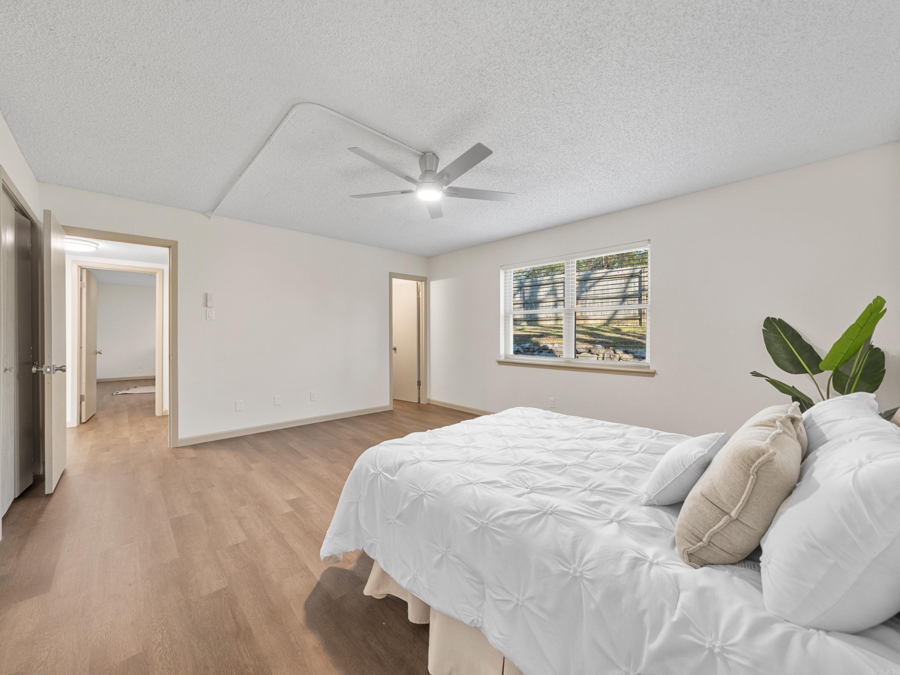 160 Cooper Street Unit: 17B