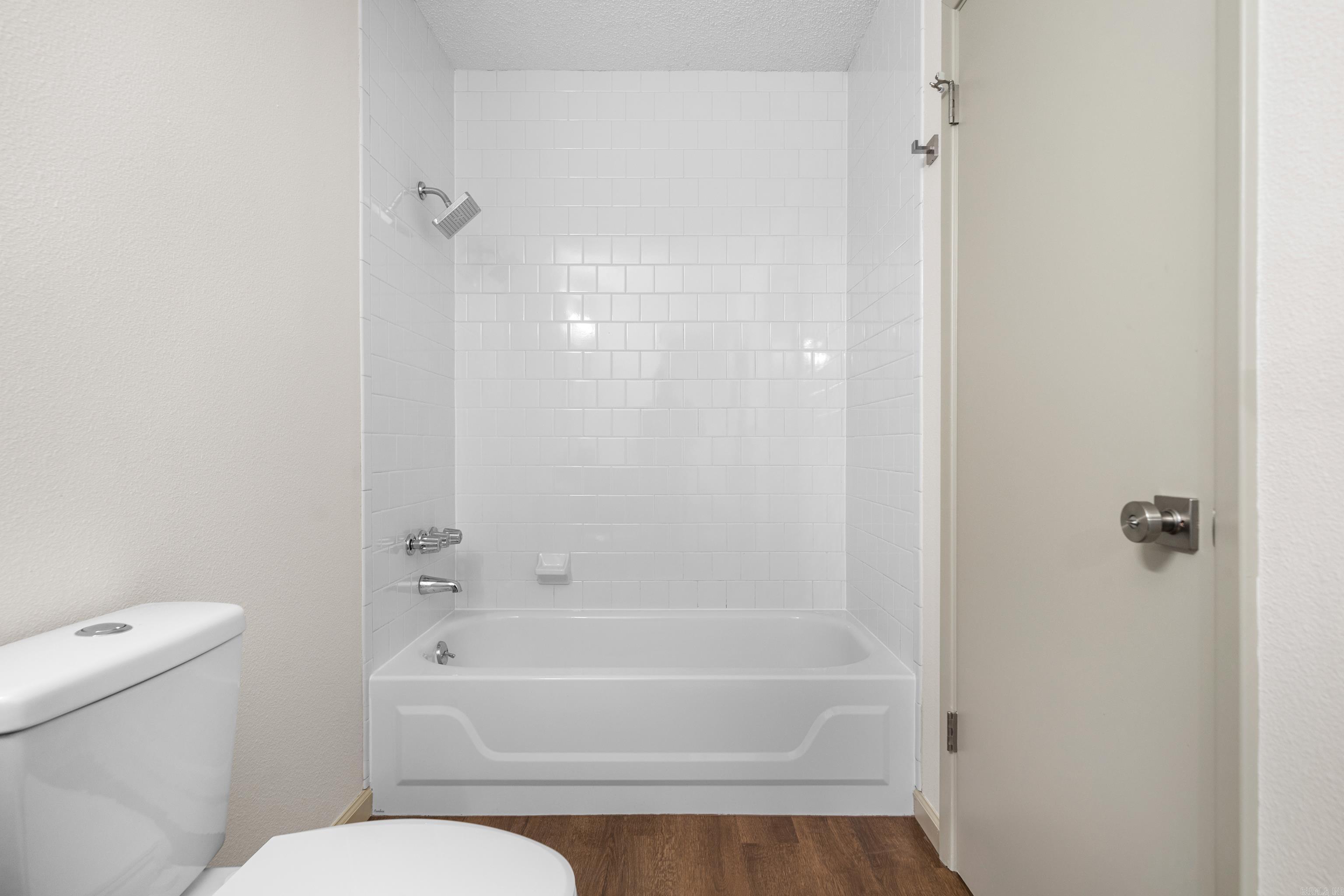 160 Cooper Street Unit: 17B