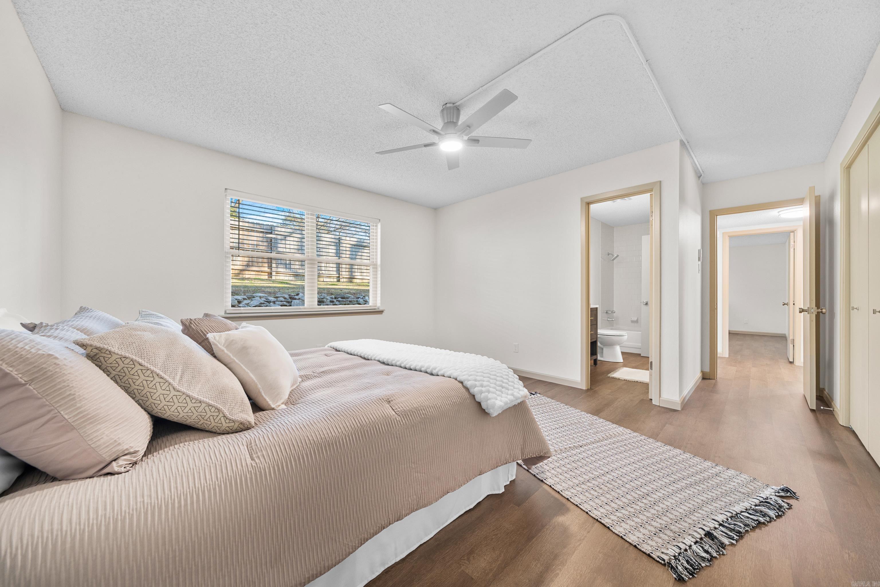 160 Cooper Street Unit: 17B