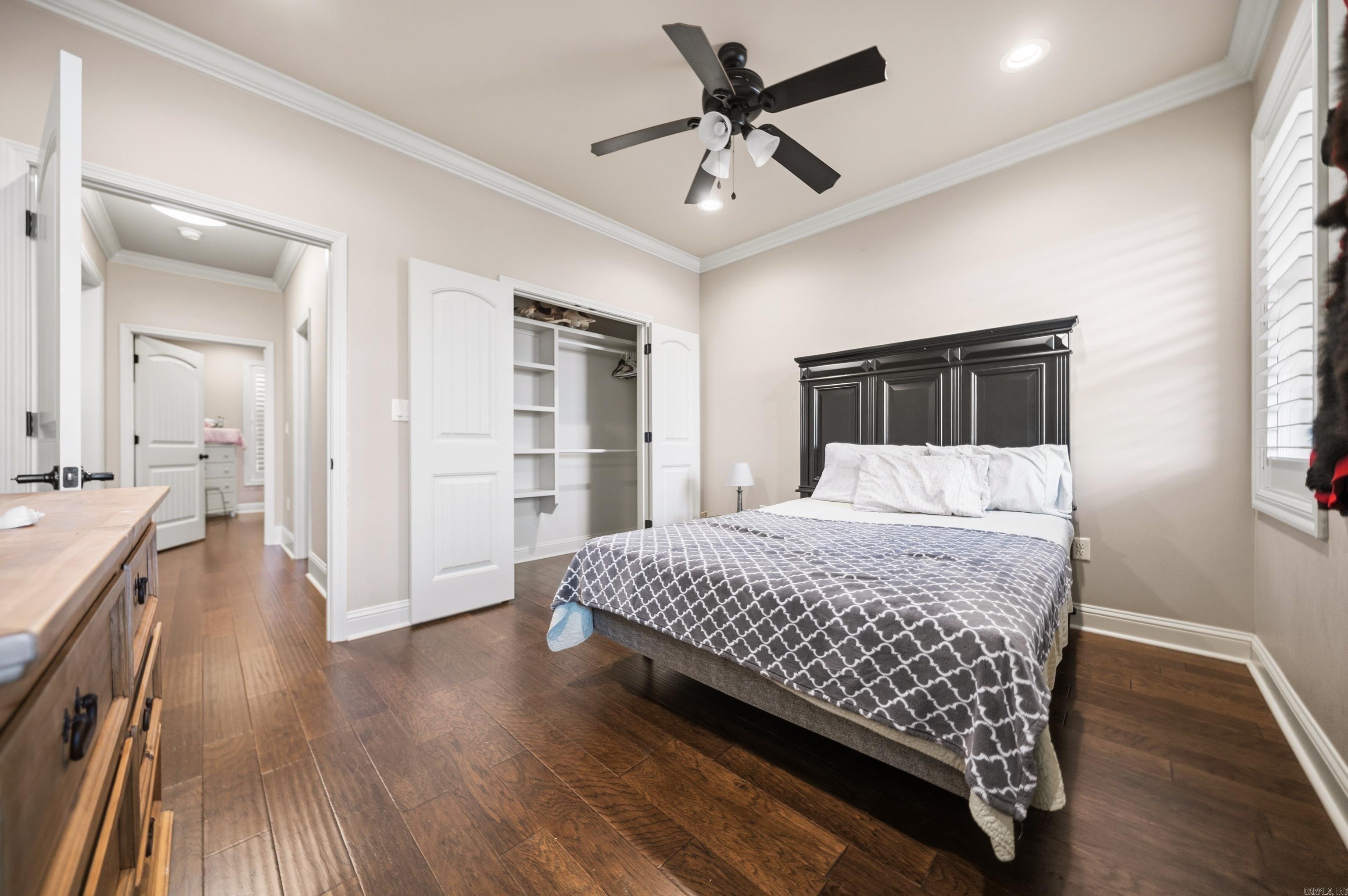 144 West Mountain View Circle