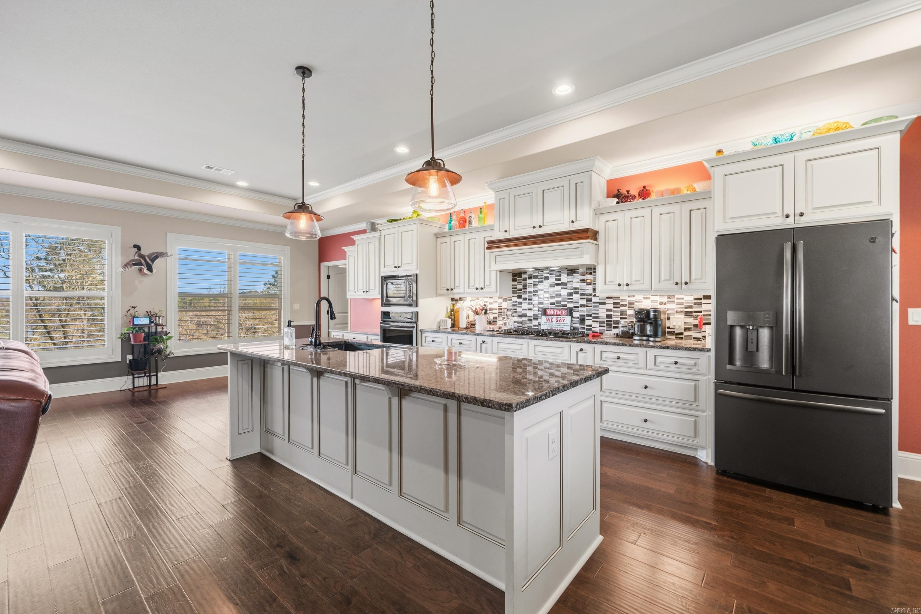 144 West Mountain View Circle