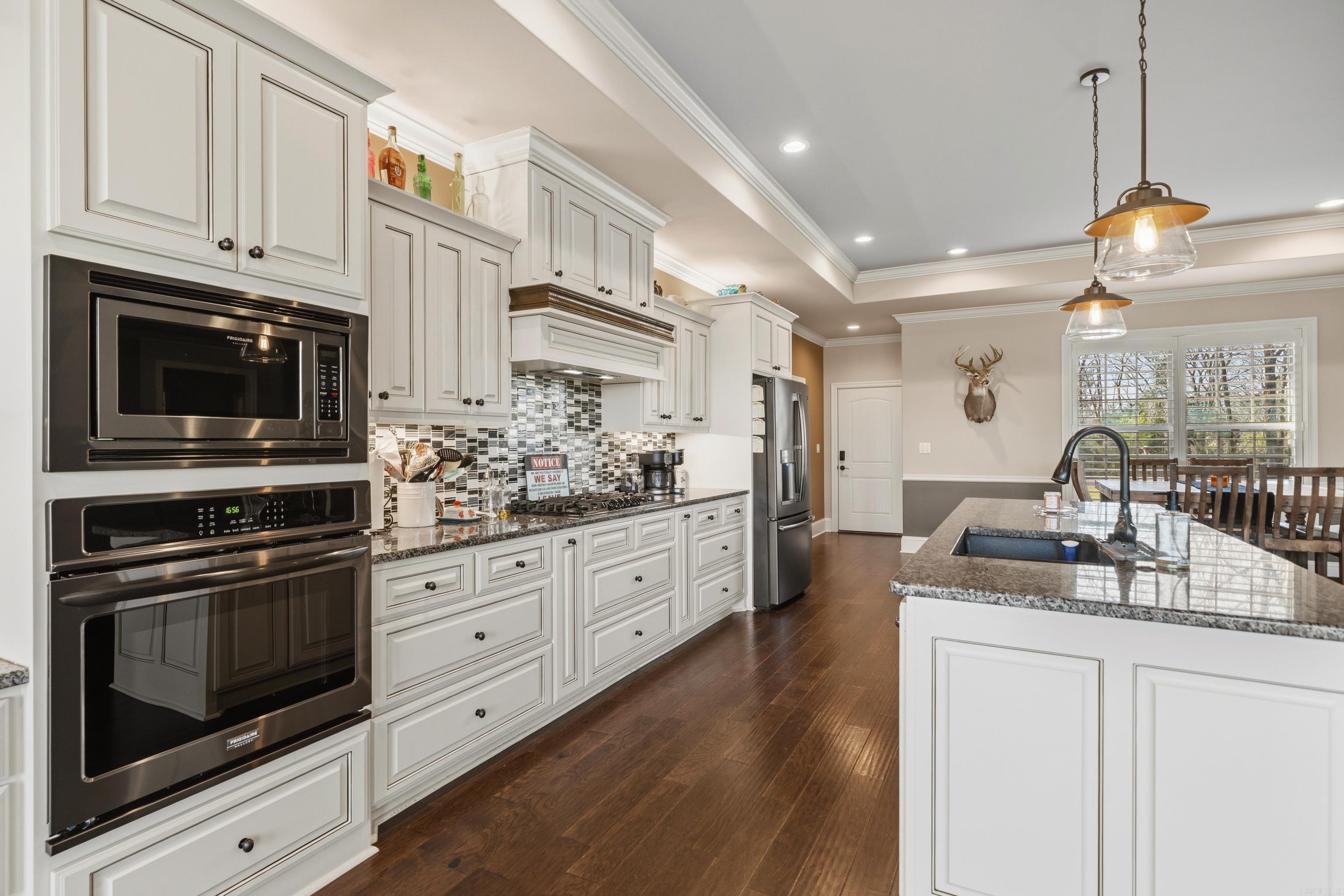144 West Mountain View Circle