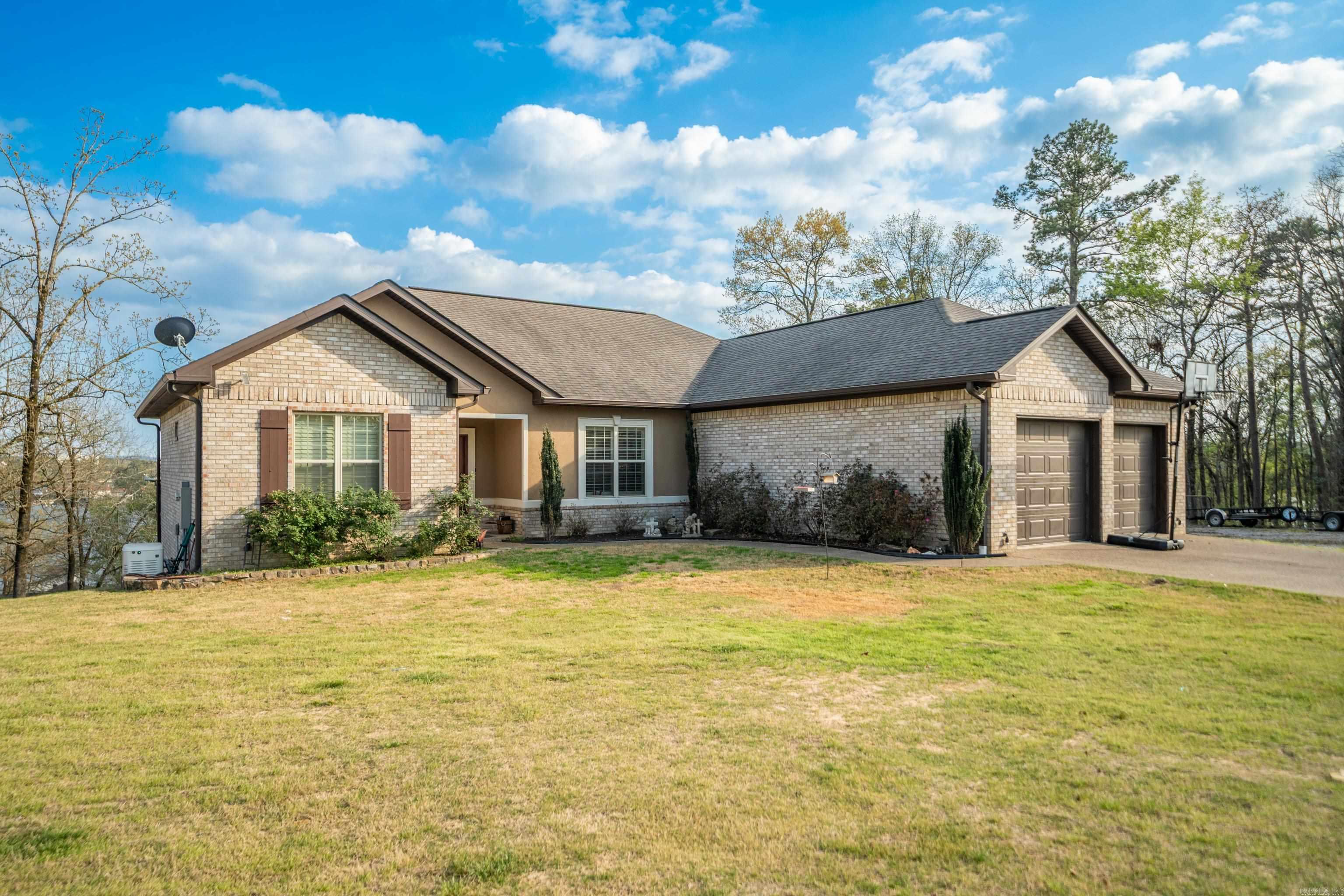 144 West Mountain View Circle