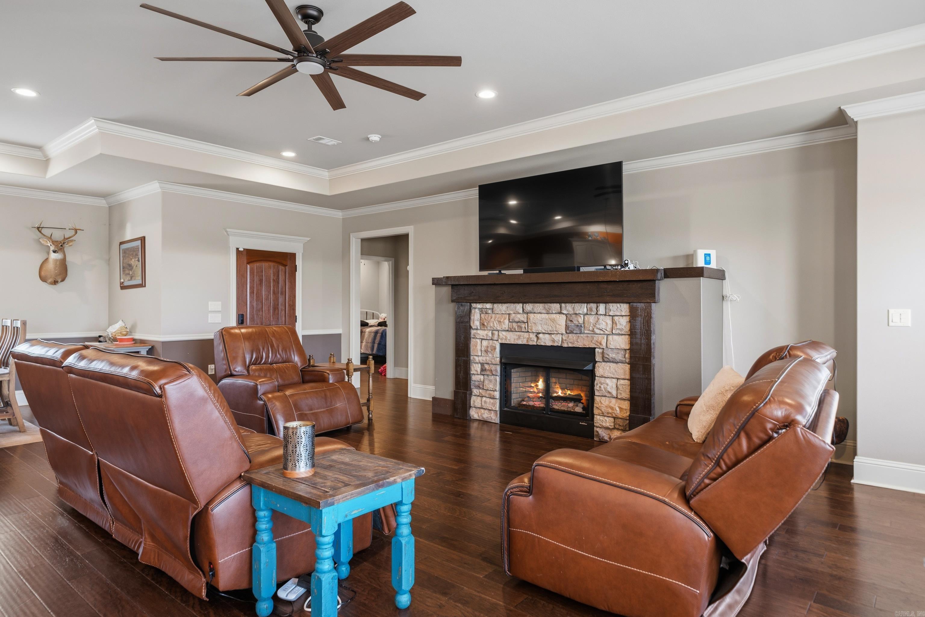 144 West Mountain View Circle