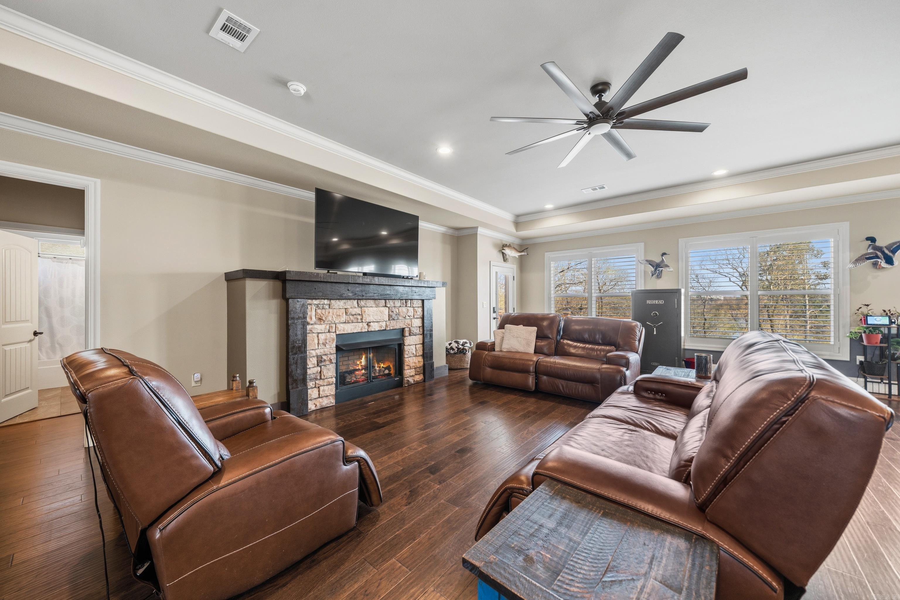 144 West Mountain View Circle