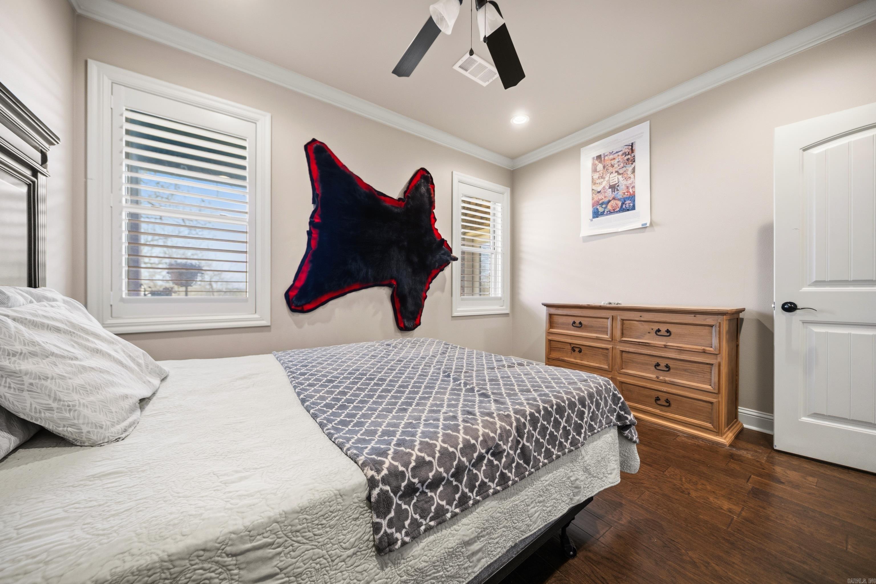 144 West Mountain View Circle