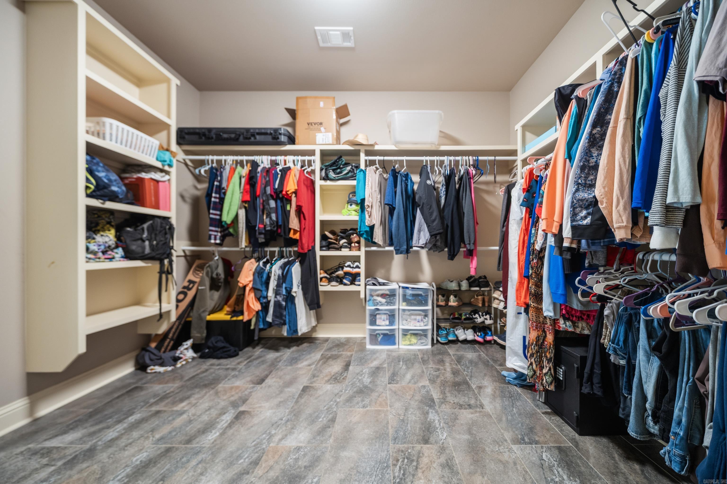144 West Mountain View Circle