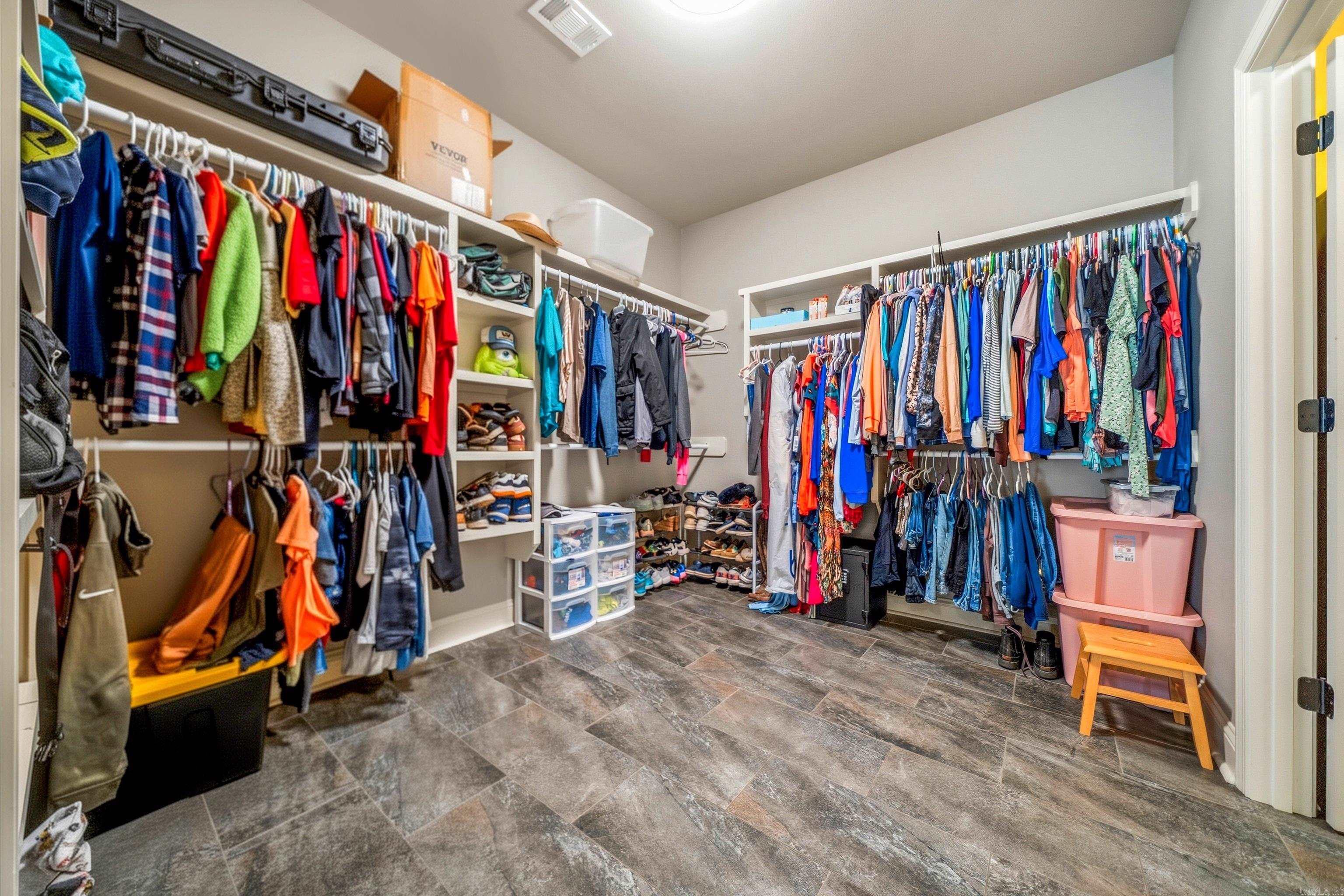 144 West Mountain View Circle