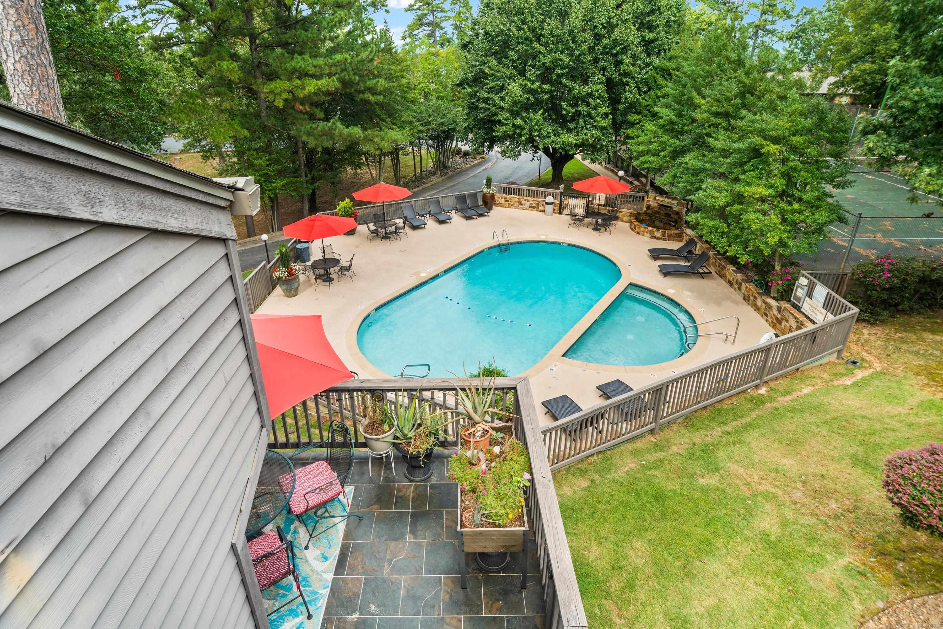 200 Hamilton Oaks Drive Unit: K-2