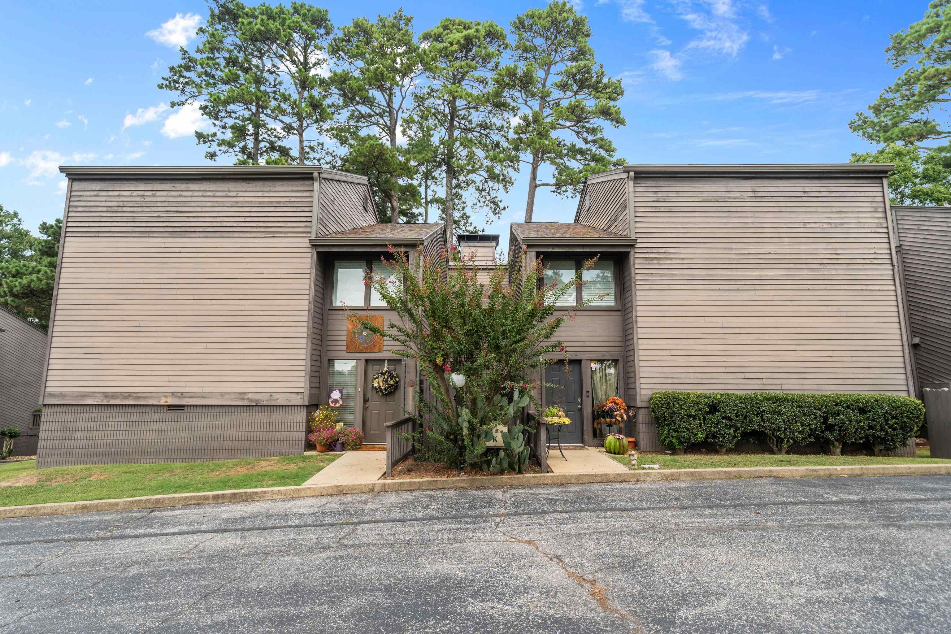 200 Hamilton Oaks Drive Unit: K-2