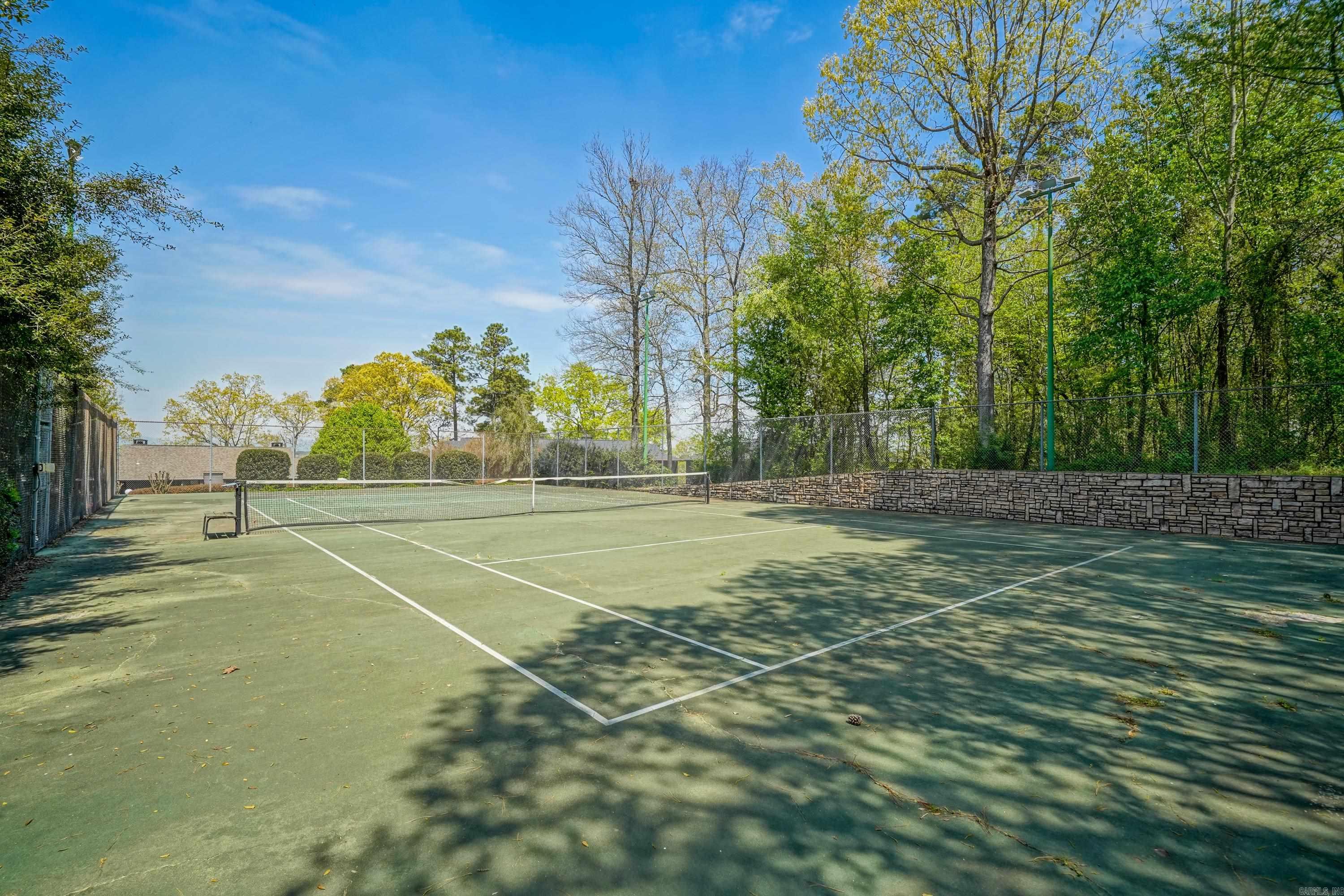 200 Hamilton Oaks Drive Unit: K-2