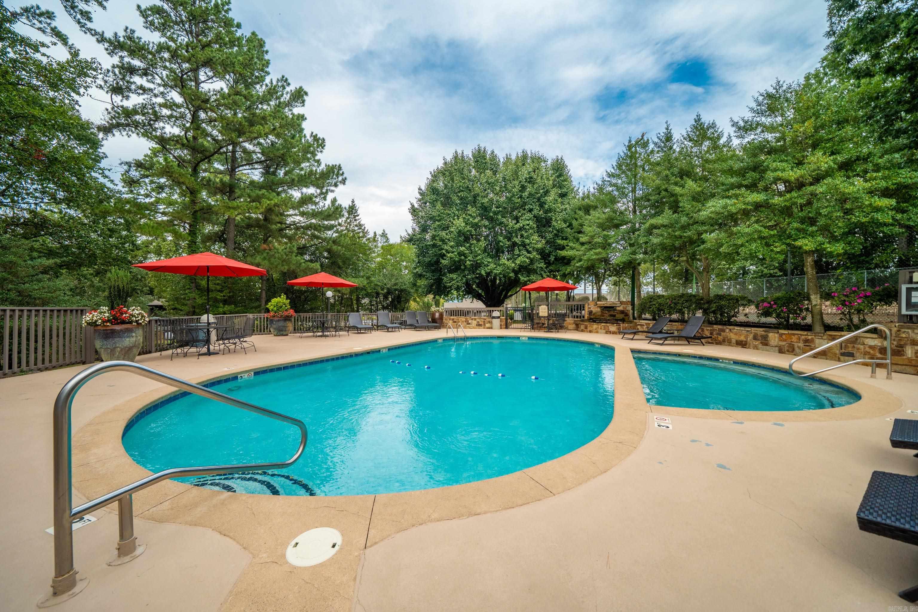 200 Hamilton Oaks Drive Unit: K-2