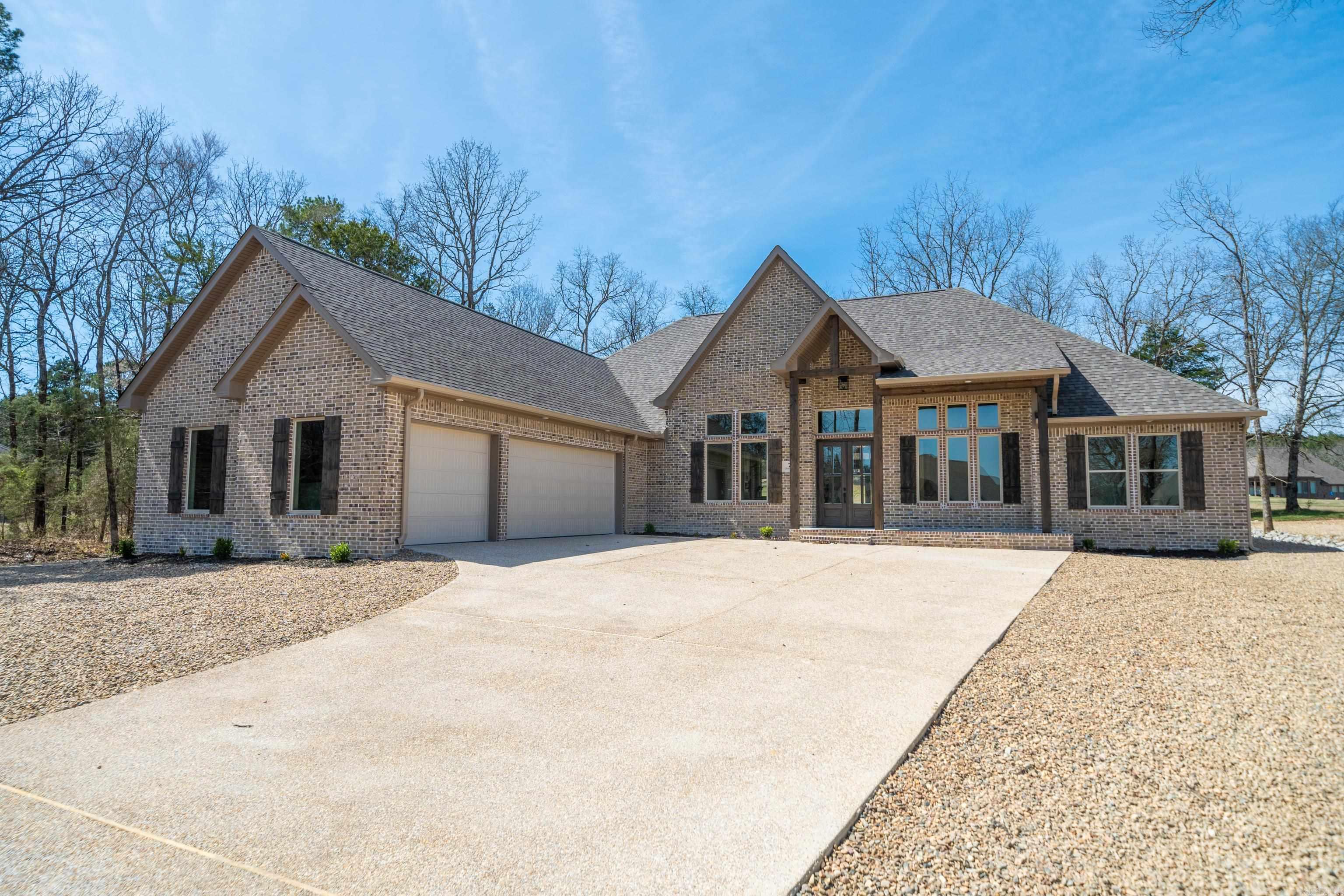 7 Linares Lane