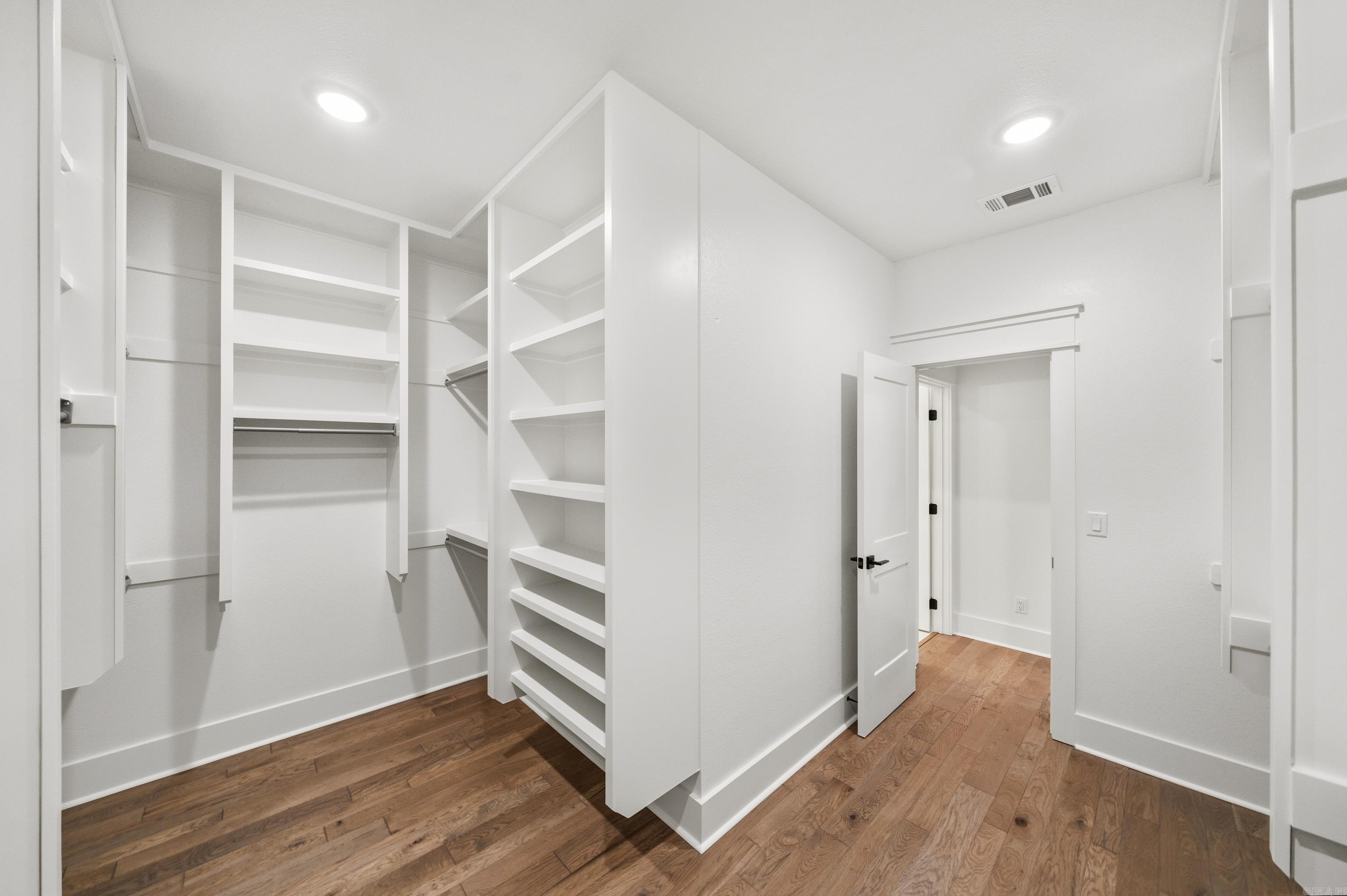 9 Linares Lane