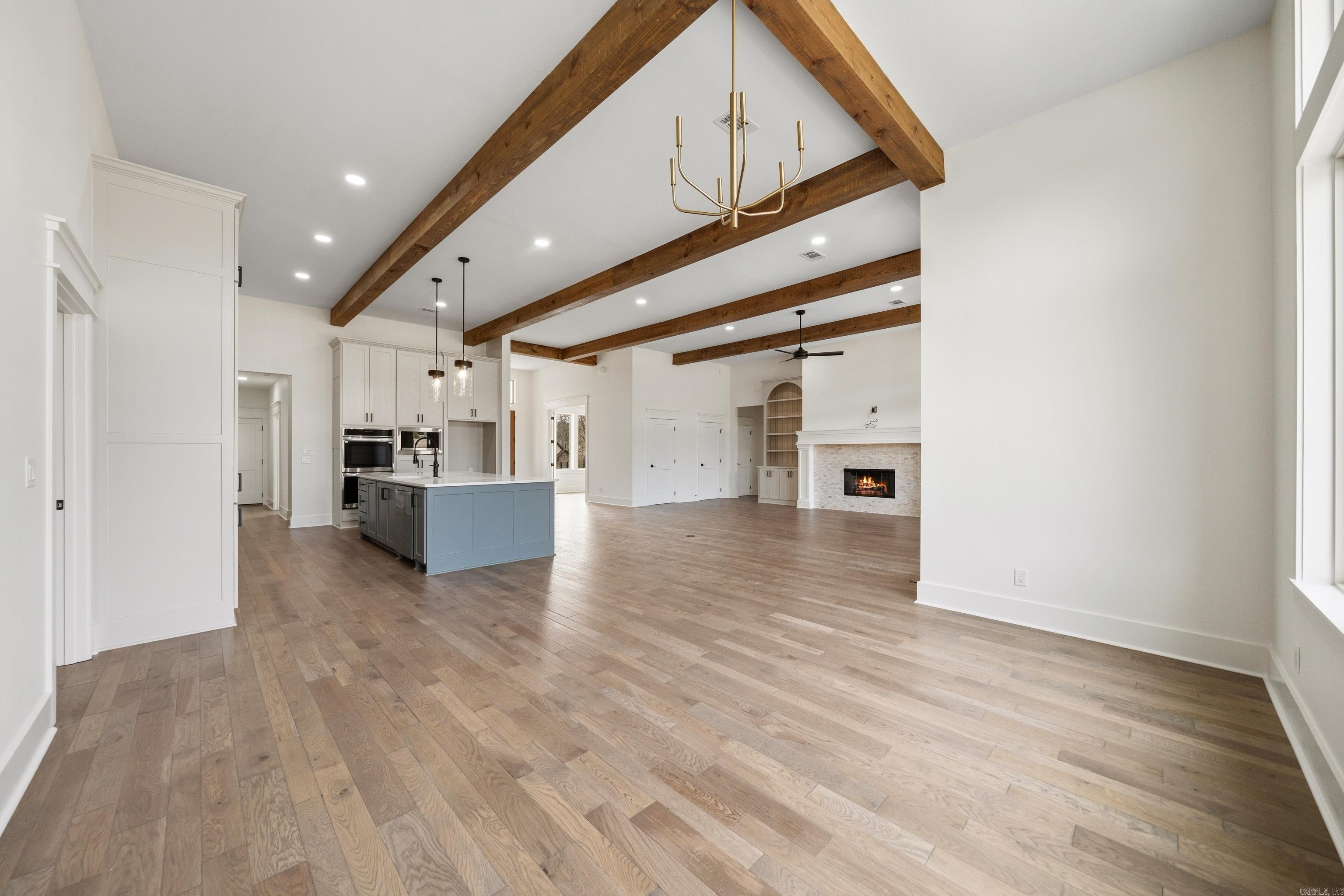 9 Linares Lane