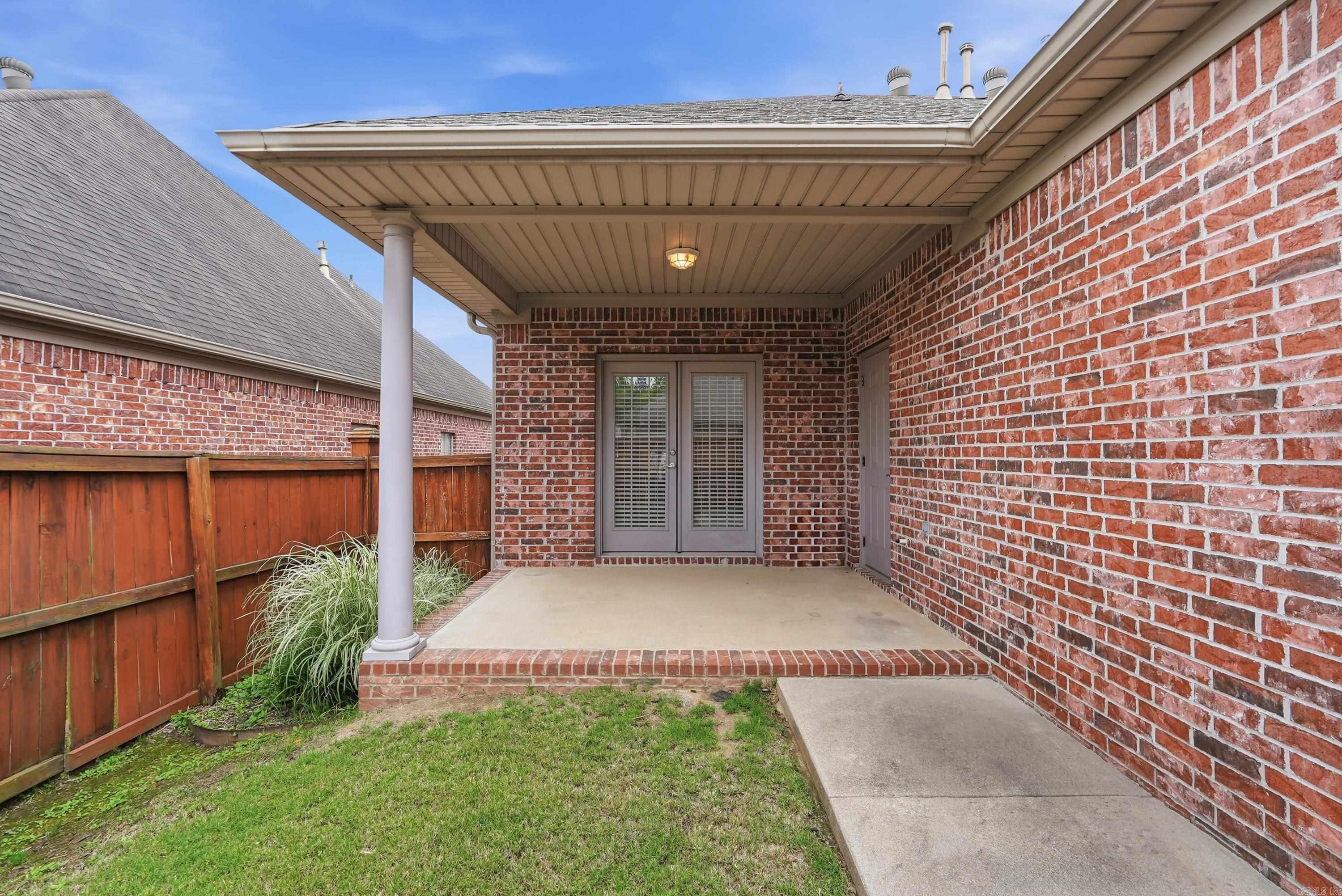 17 Chapman Ln
