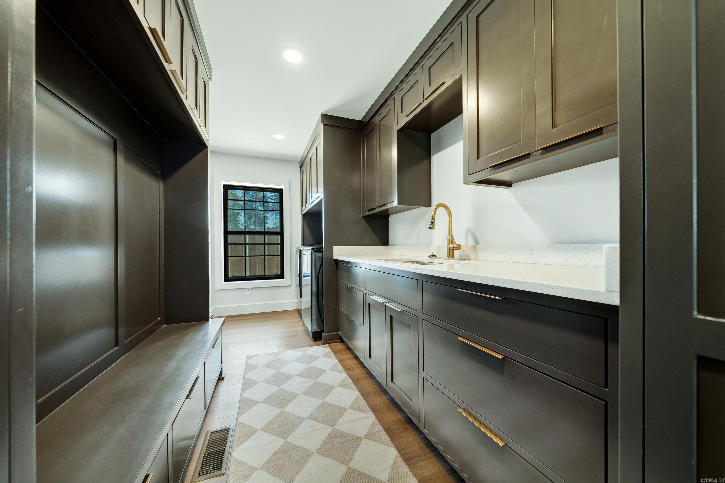 131 S Lakeland Point