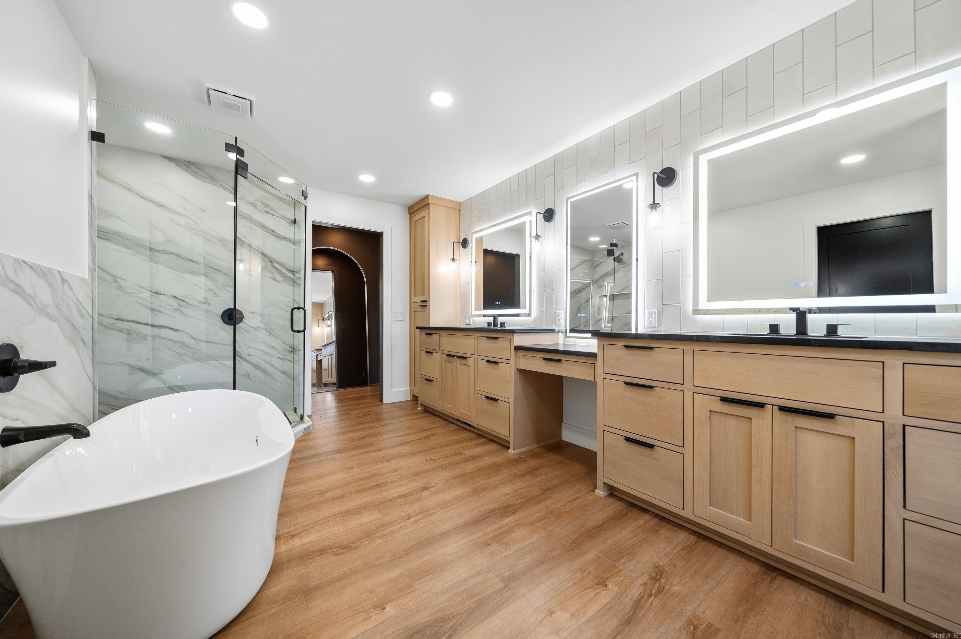 131 S Lakeland Point