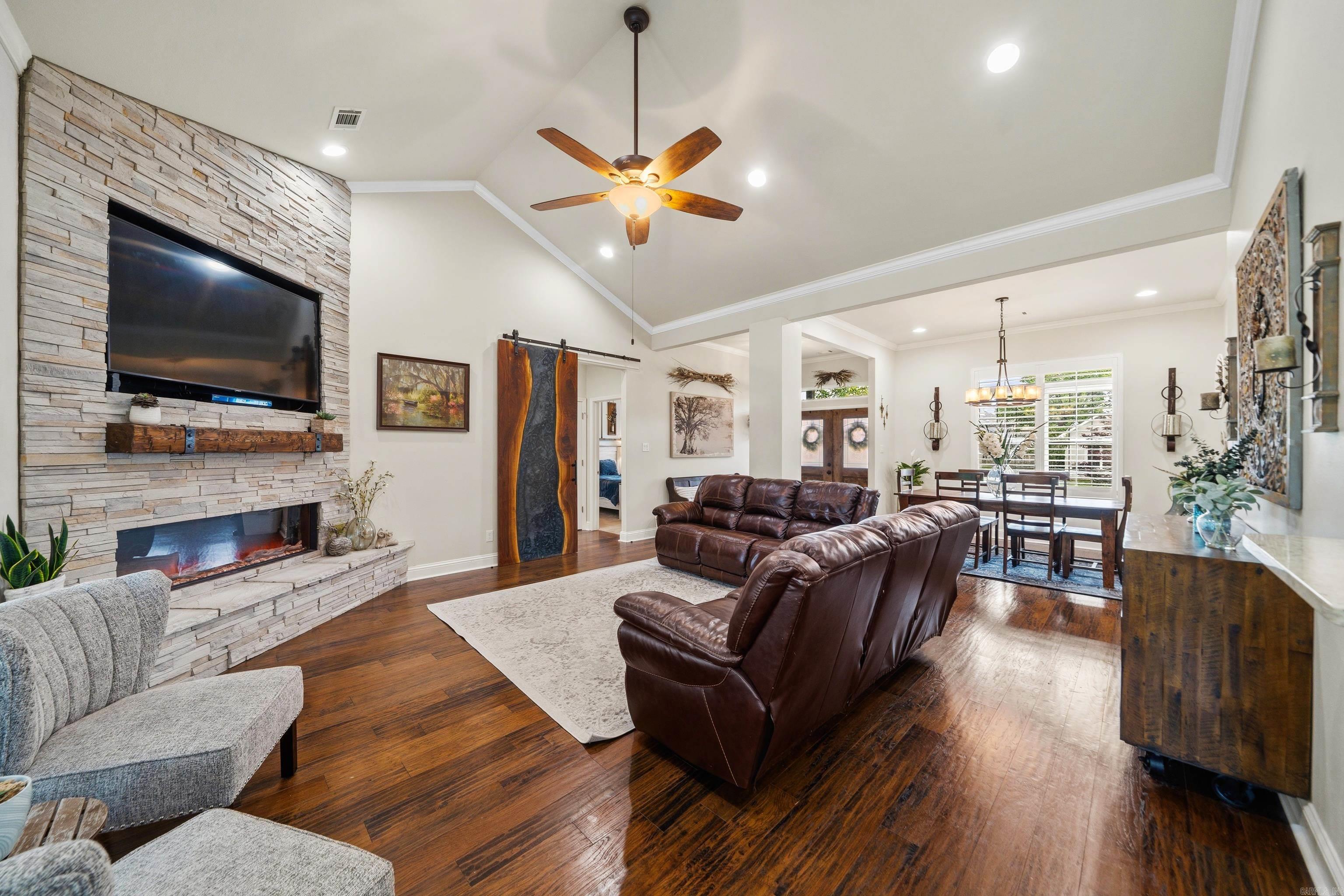 110 Cliffwood Loop