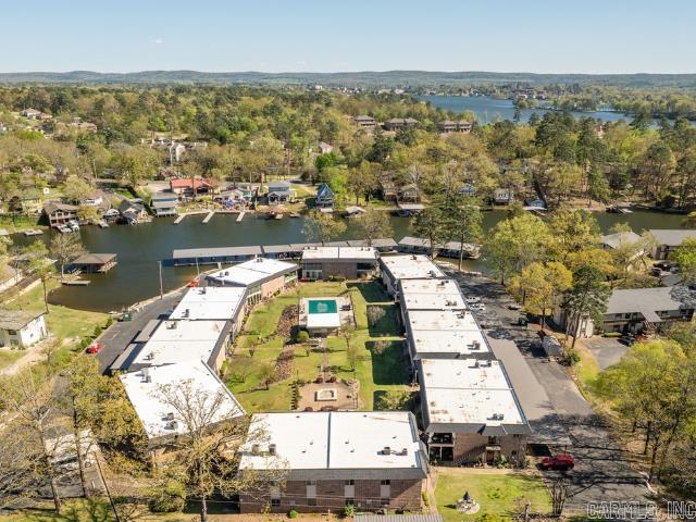 1135 Twin Points Road