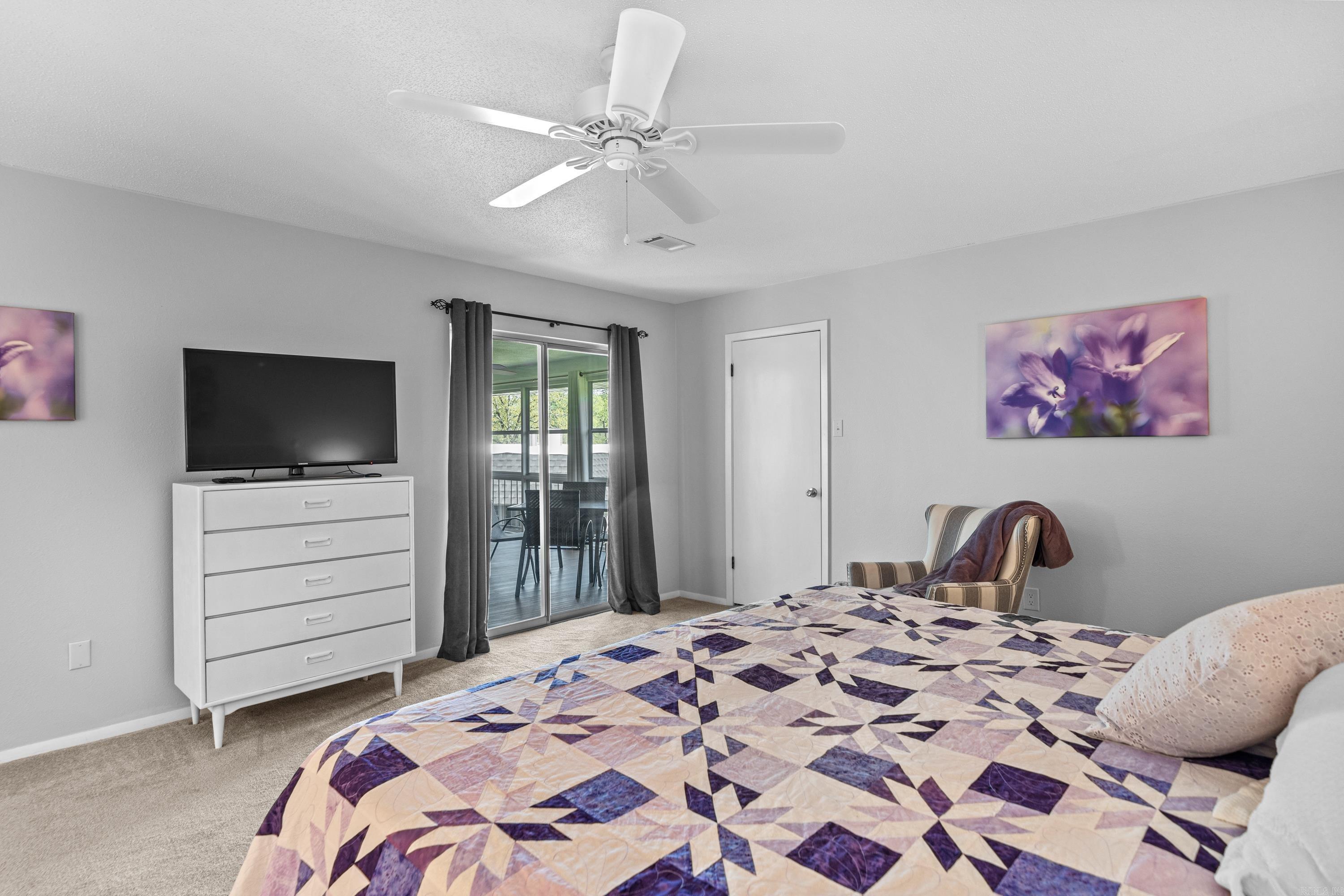 1135 Twin Points Road