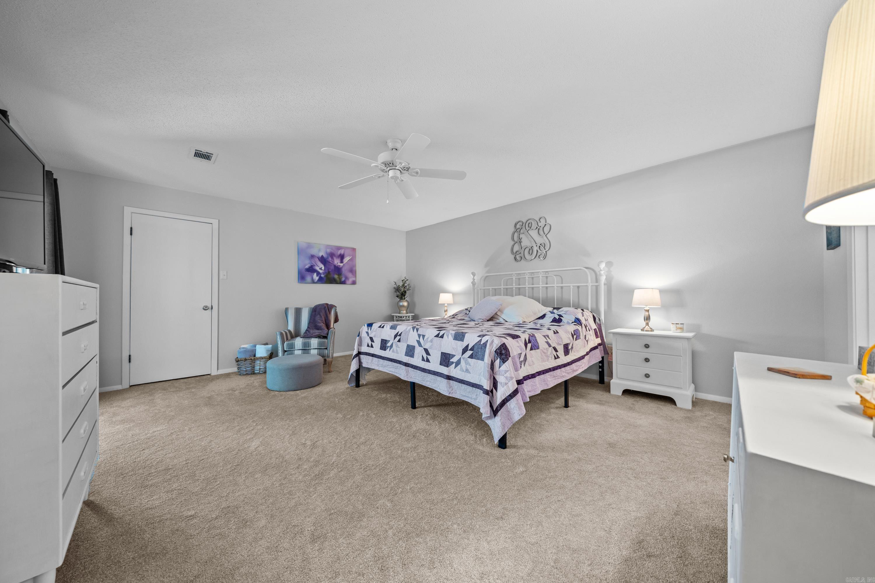 1135 Twin Points Road