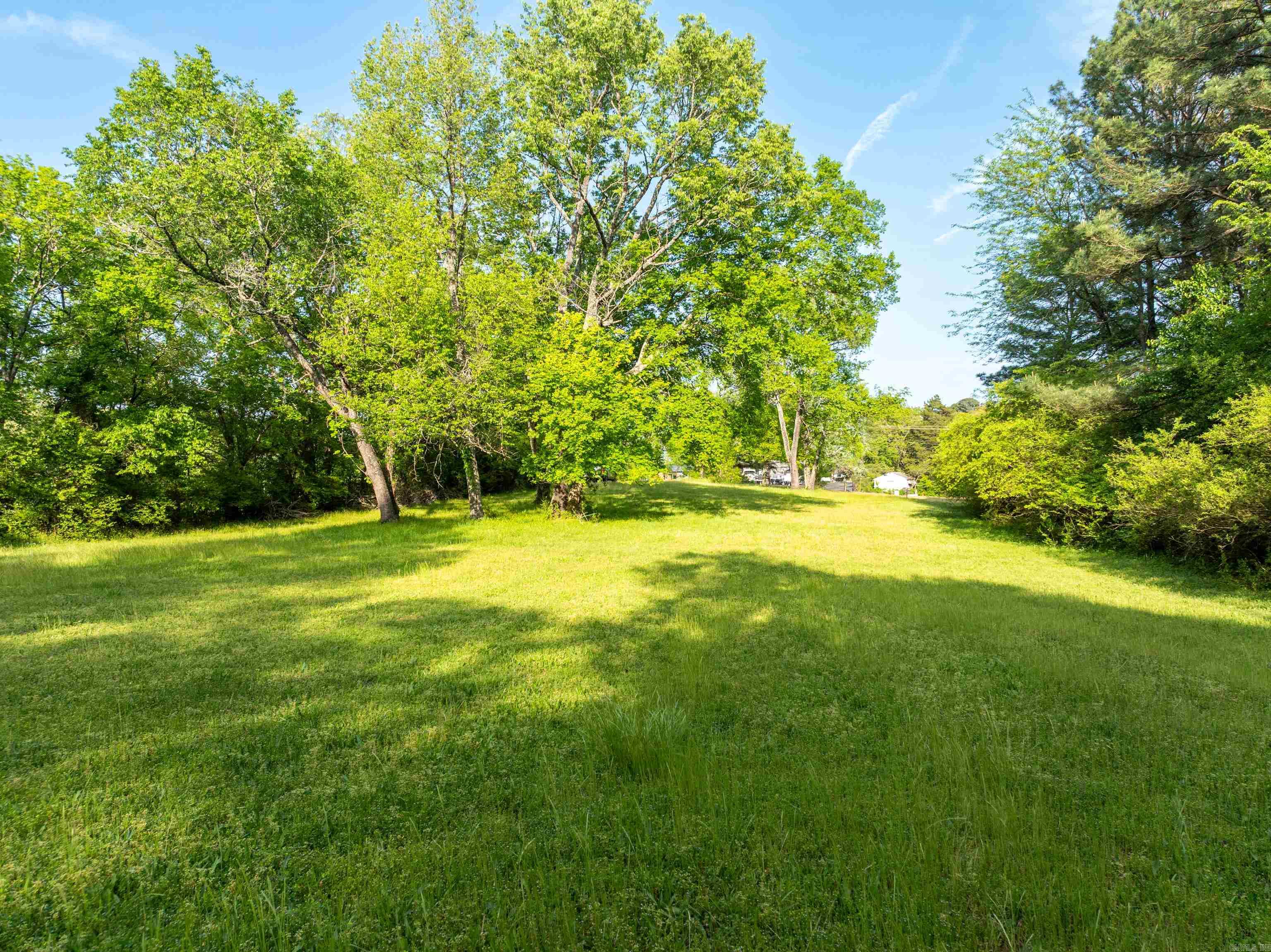 280 Lakeland Drive