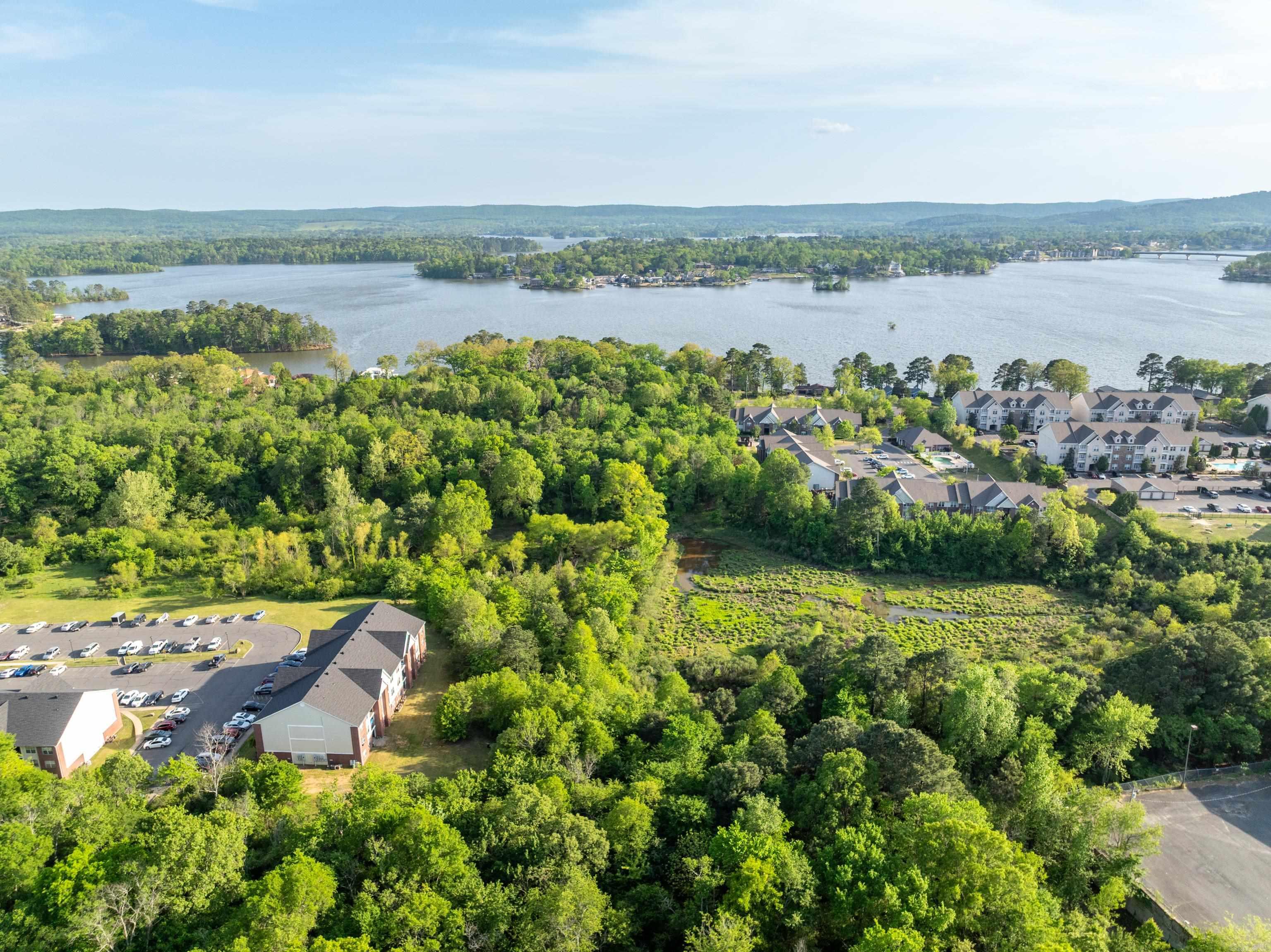 280 Lakeland Drive