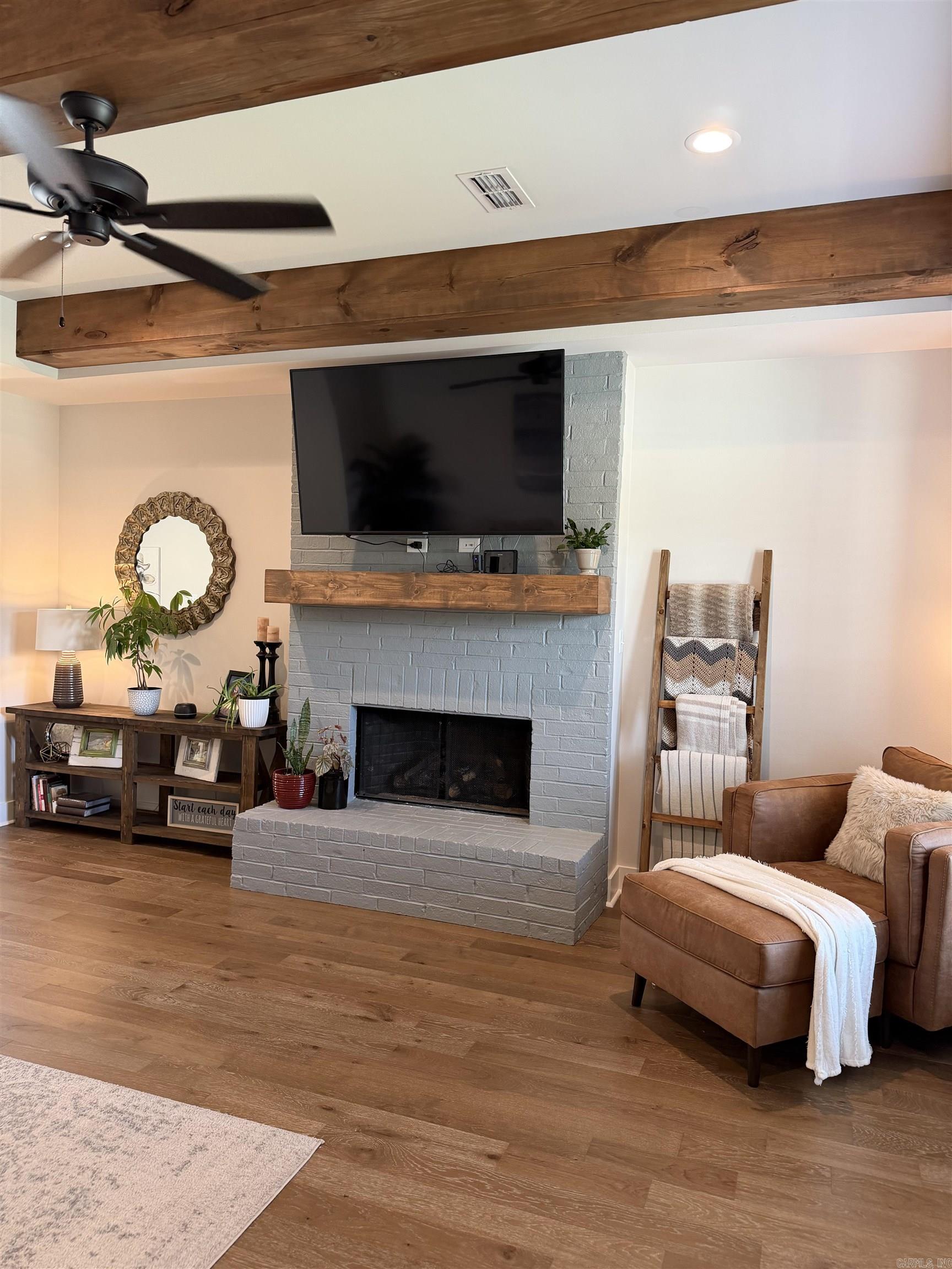 2537 Kara Lane