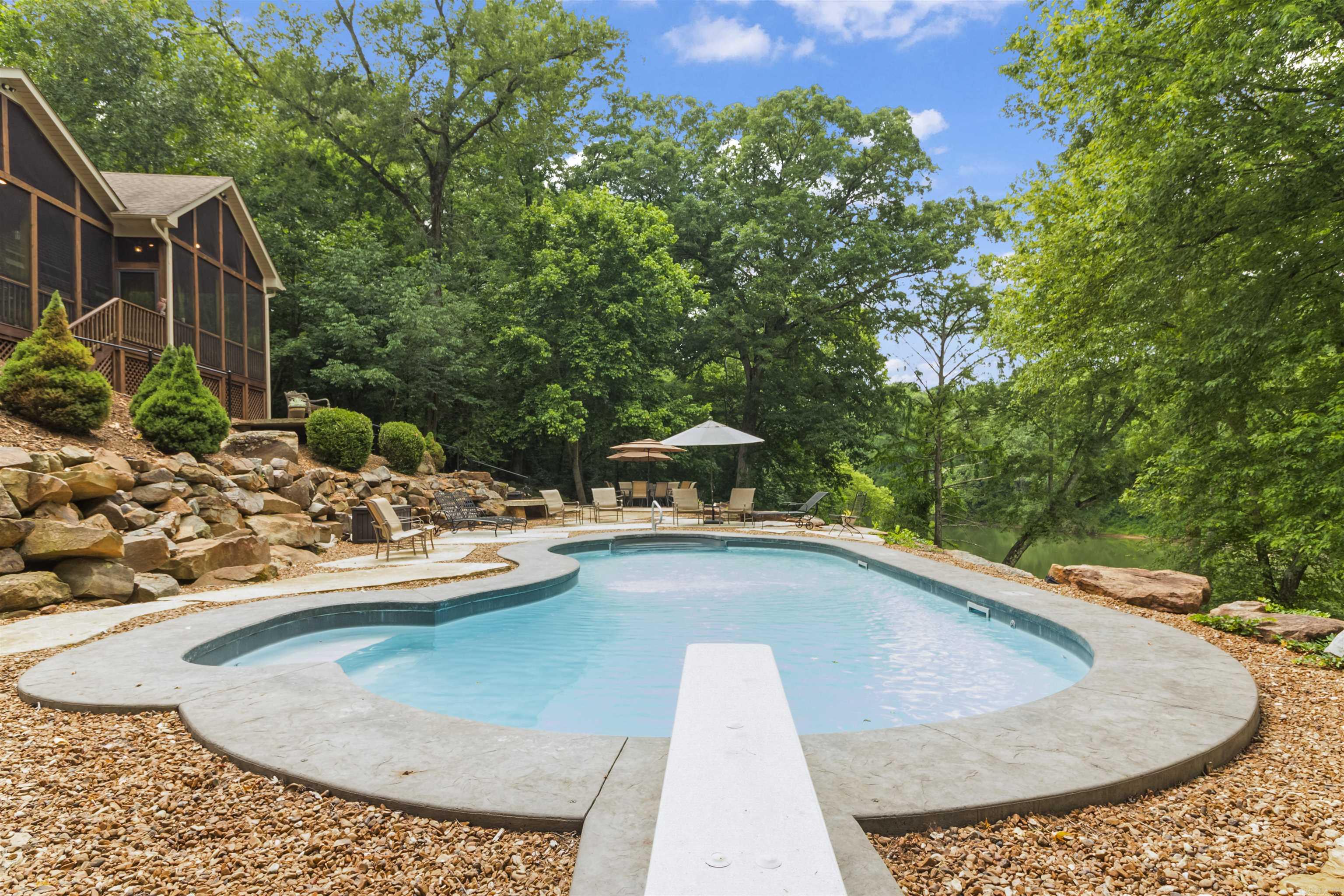 259 Riverview Road