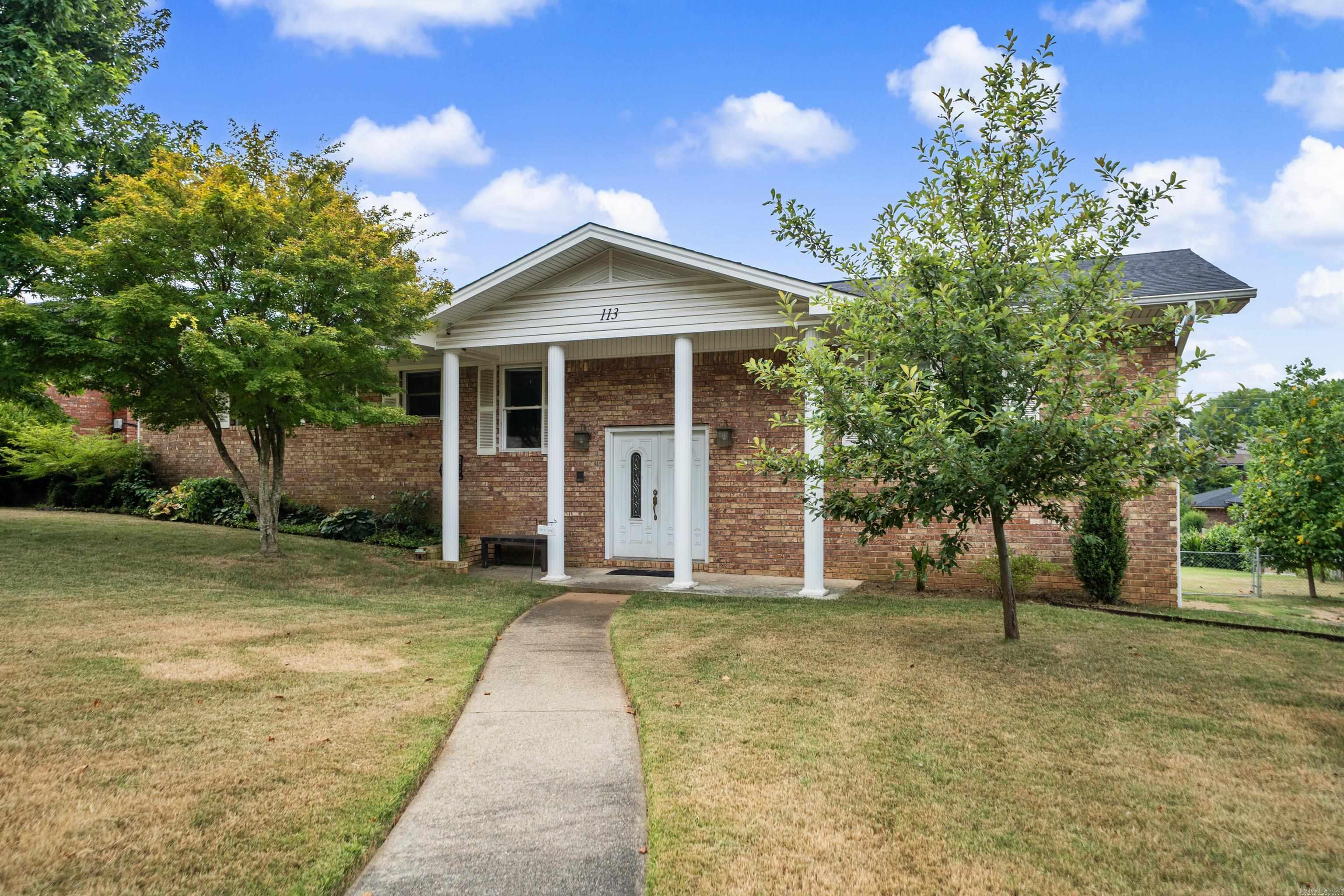 113 San Mateo Drive