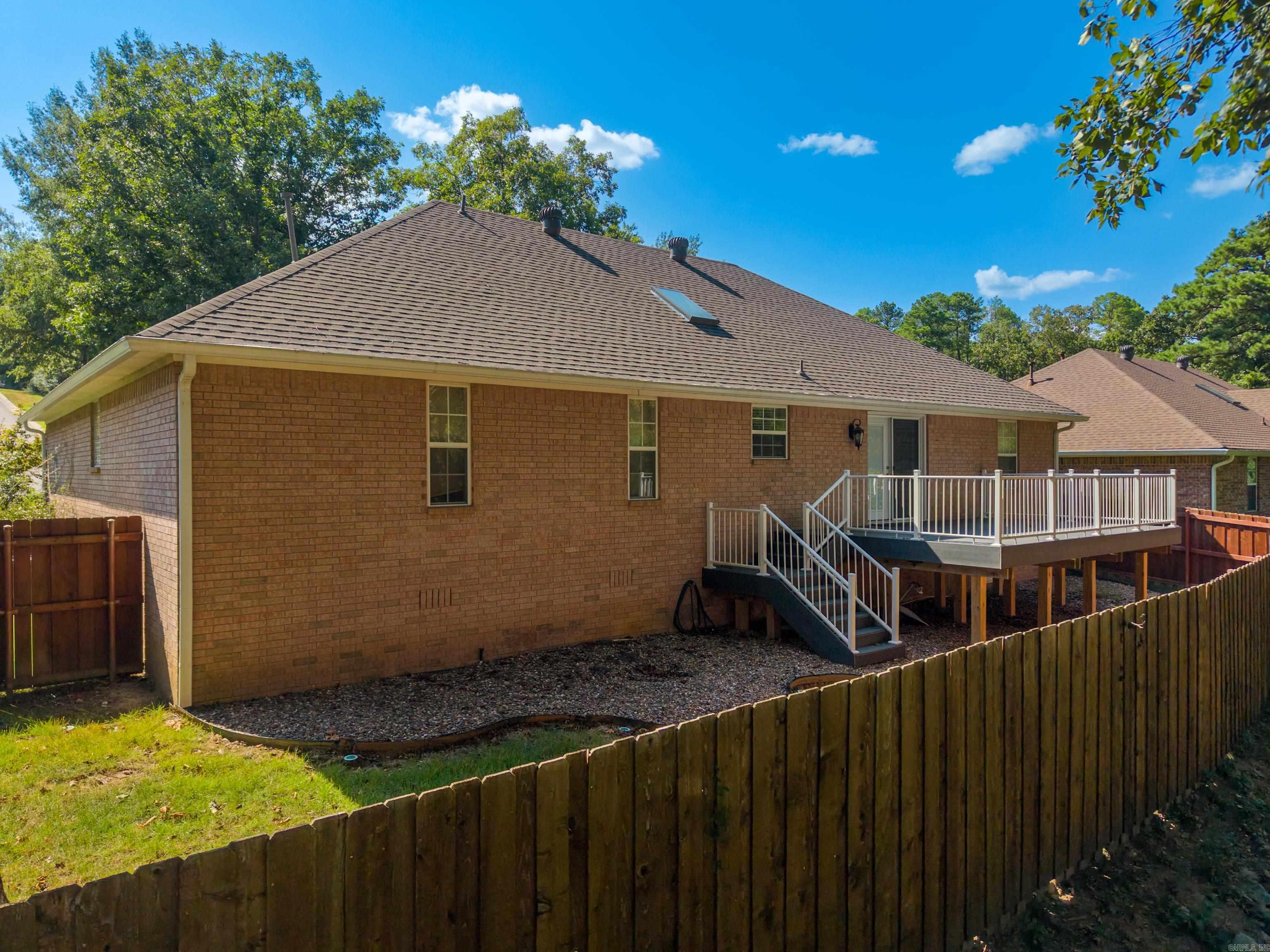 100 Forest View Court