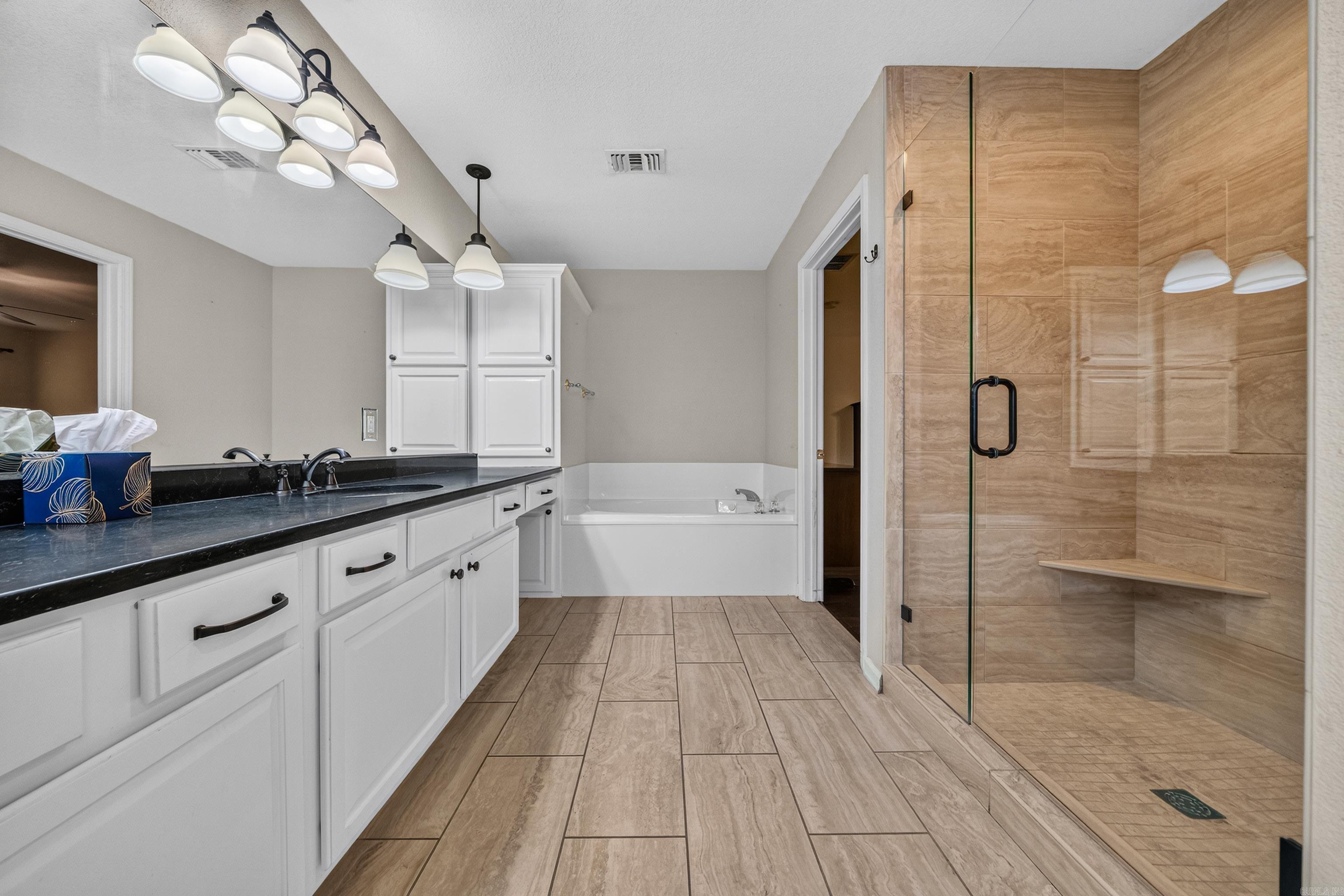 100 Forest View Court