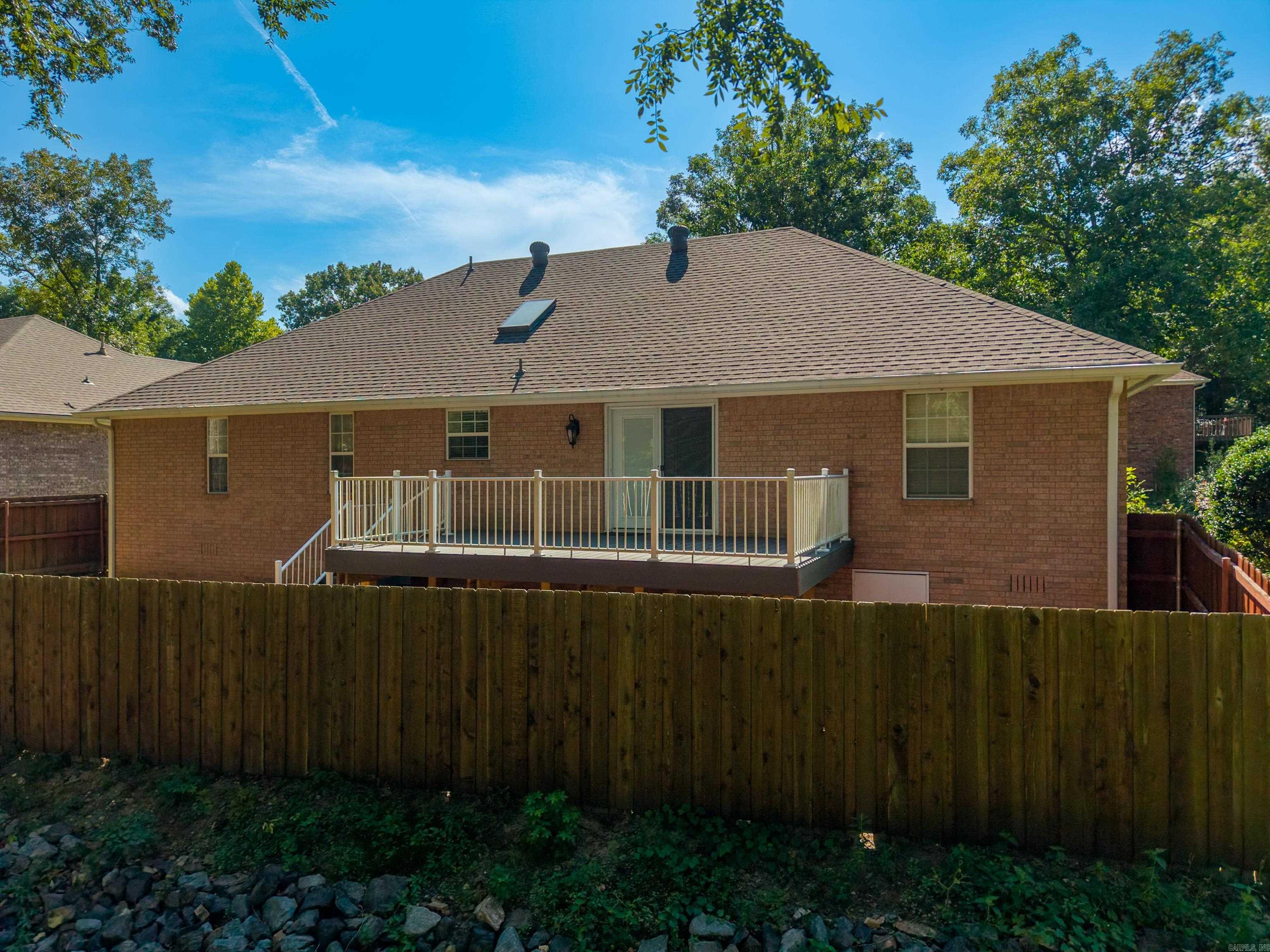 100 Forest View Court