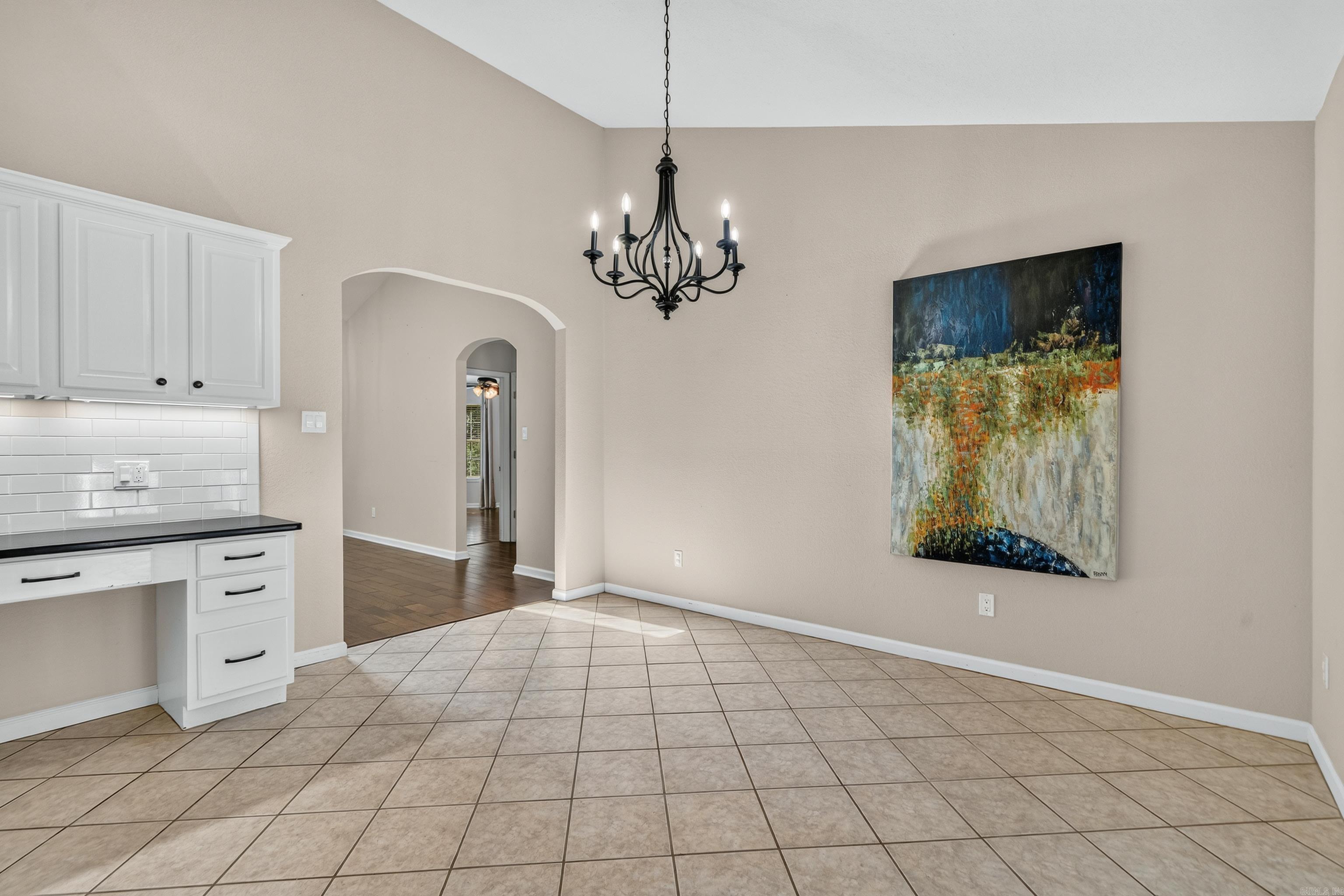 100 Forest View Court