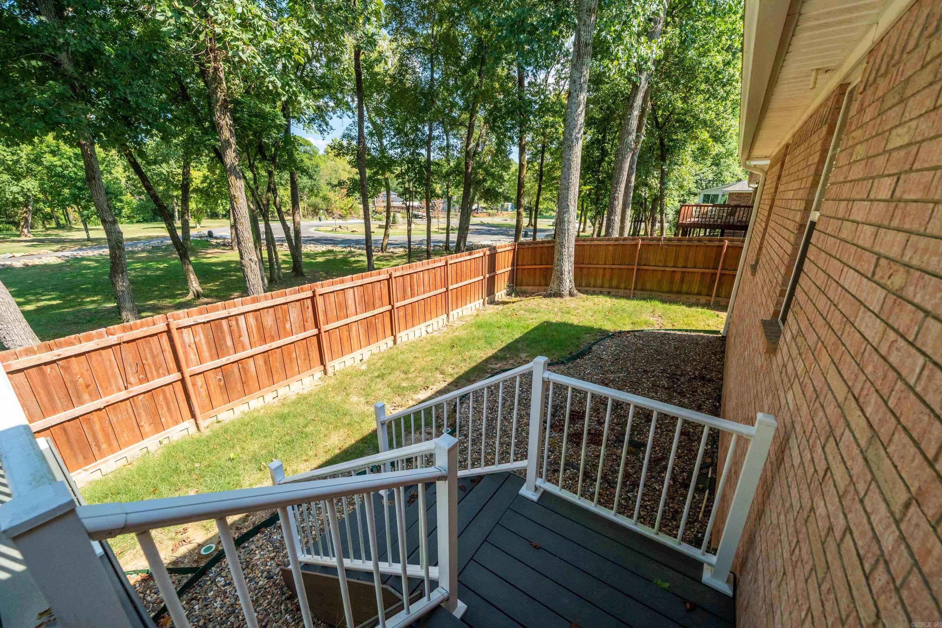100 Forest View Court