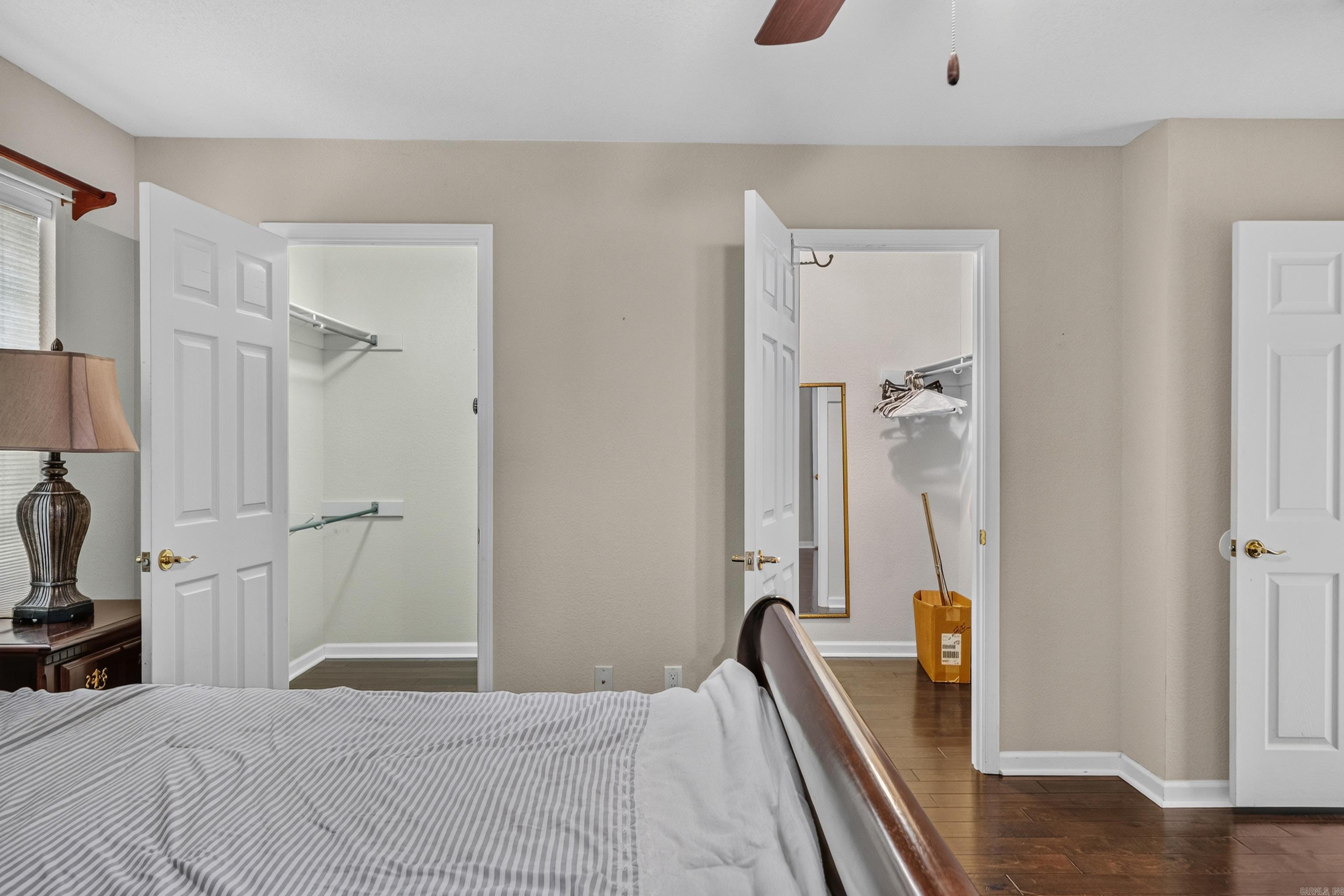 100 Forest View Court