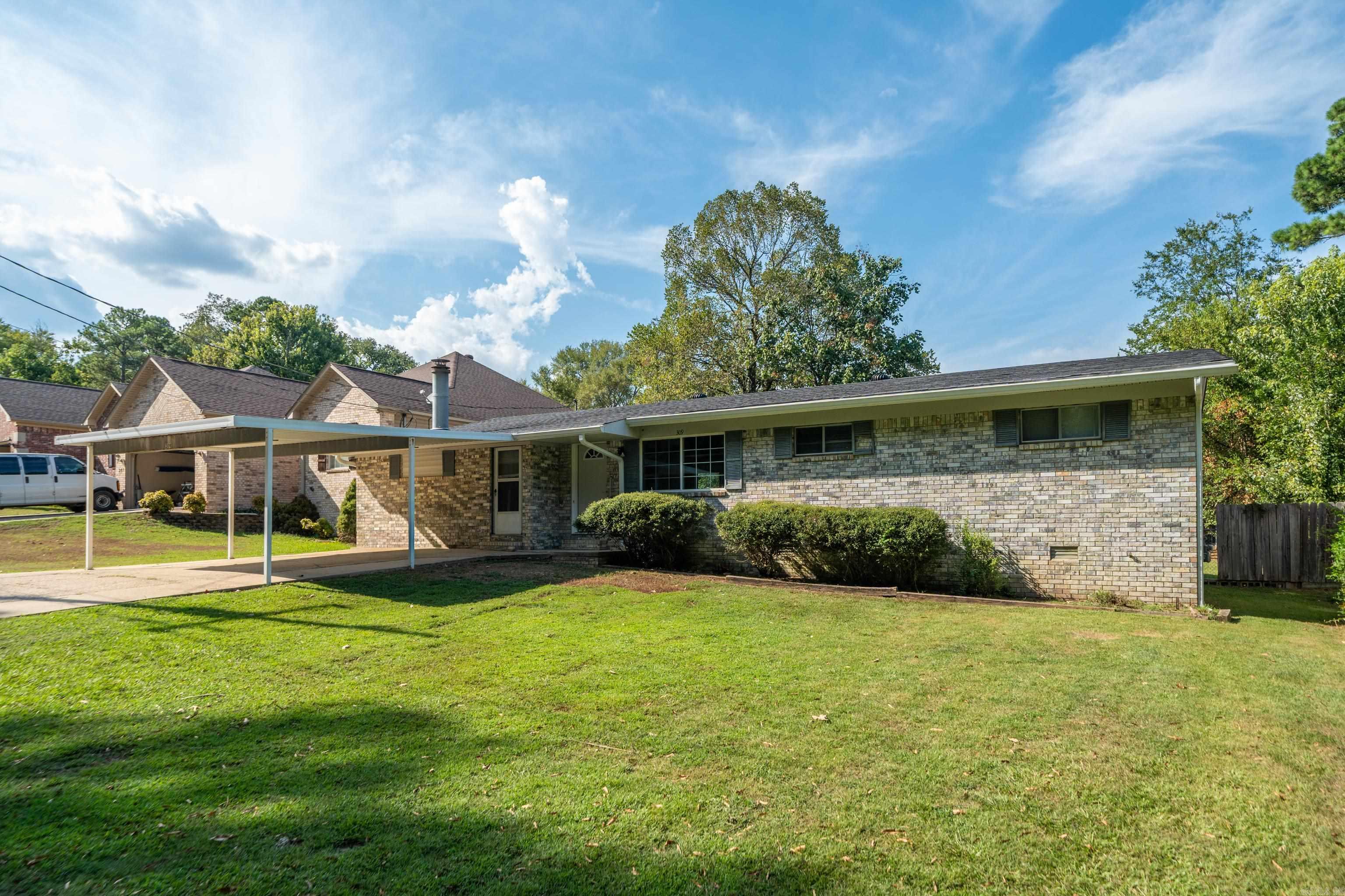 309 Lakeside Road