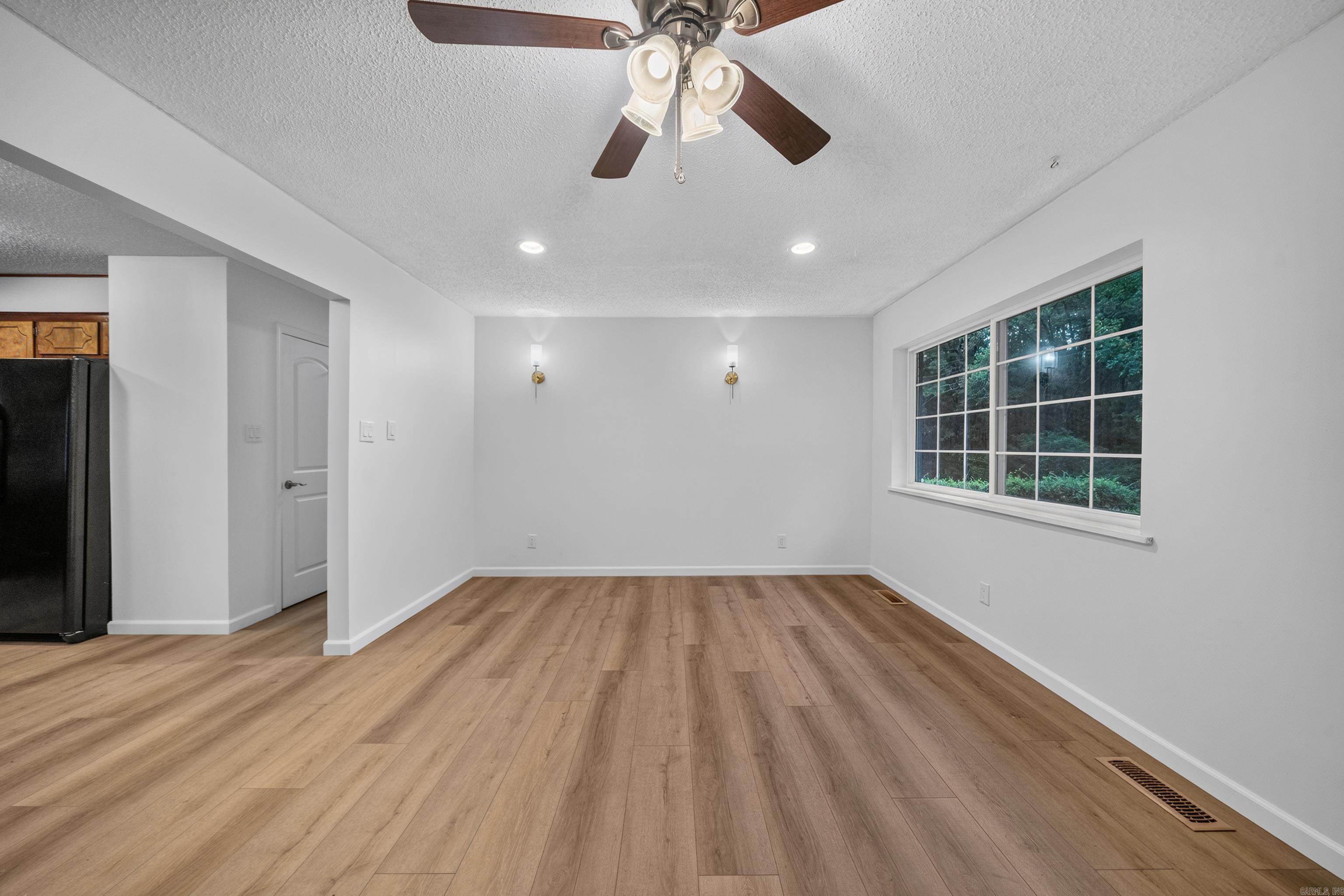 309 Lakeside Road