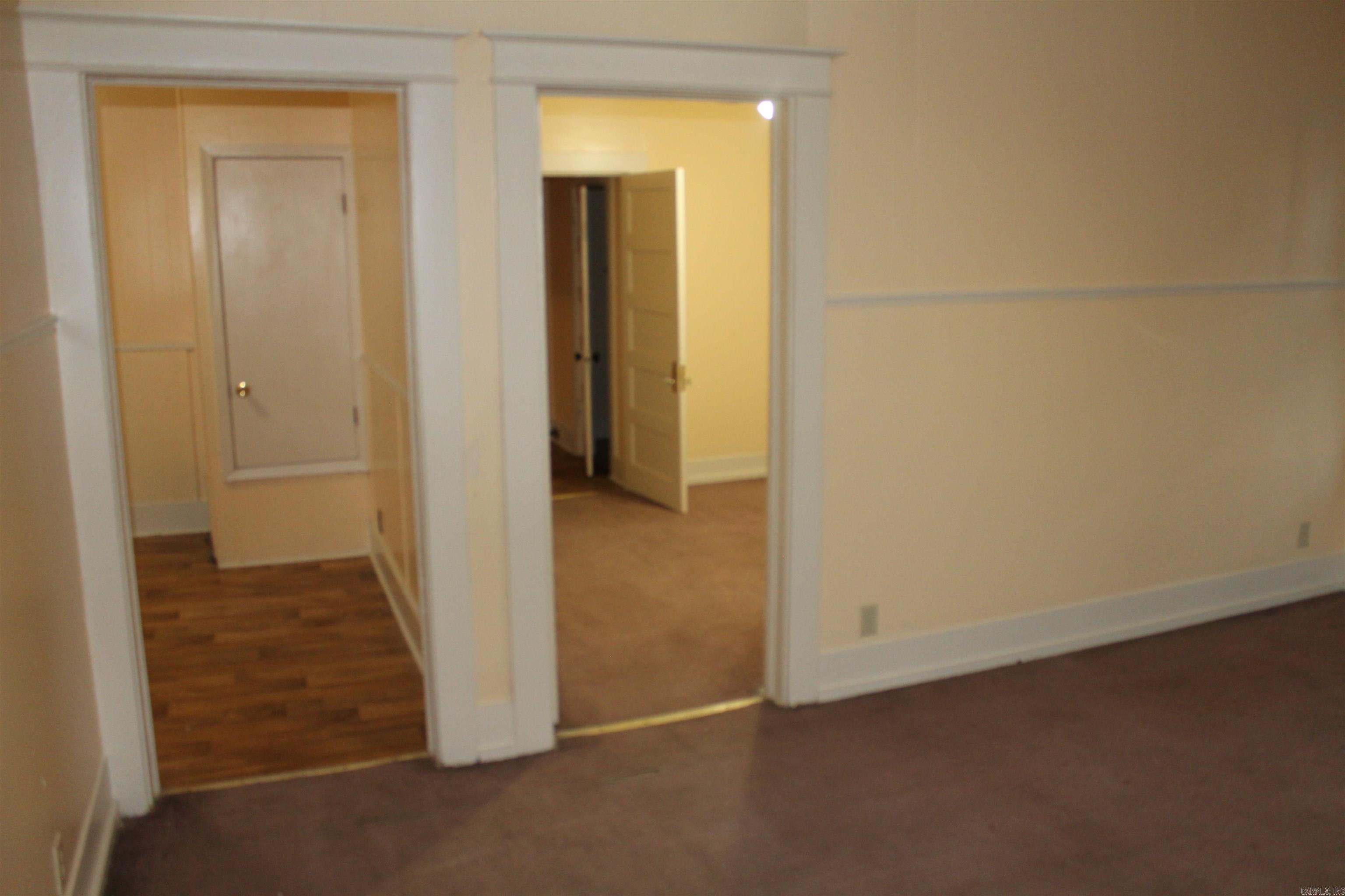 509 W 6TH Street