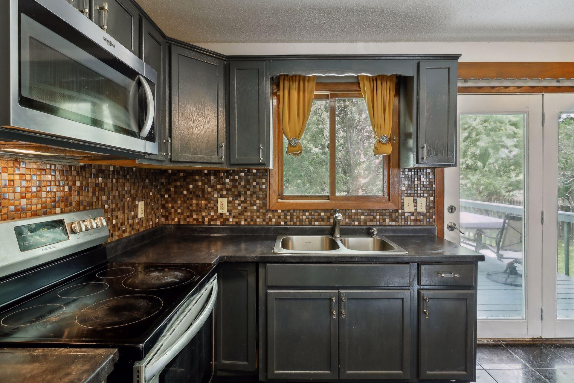 1140 Minnesota Street S